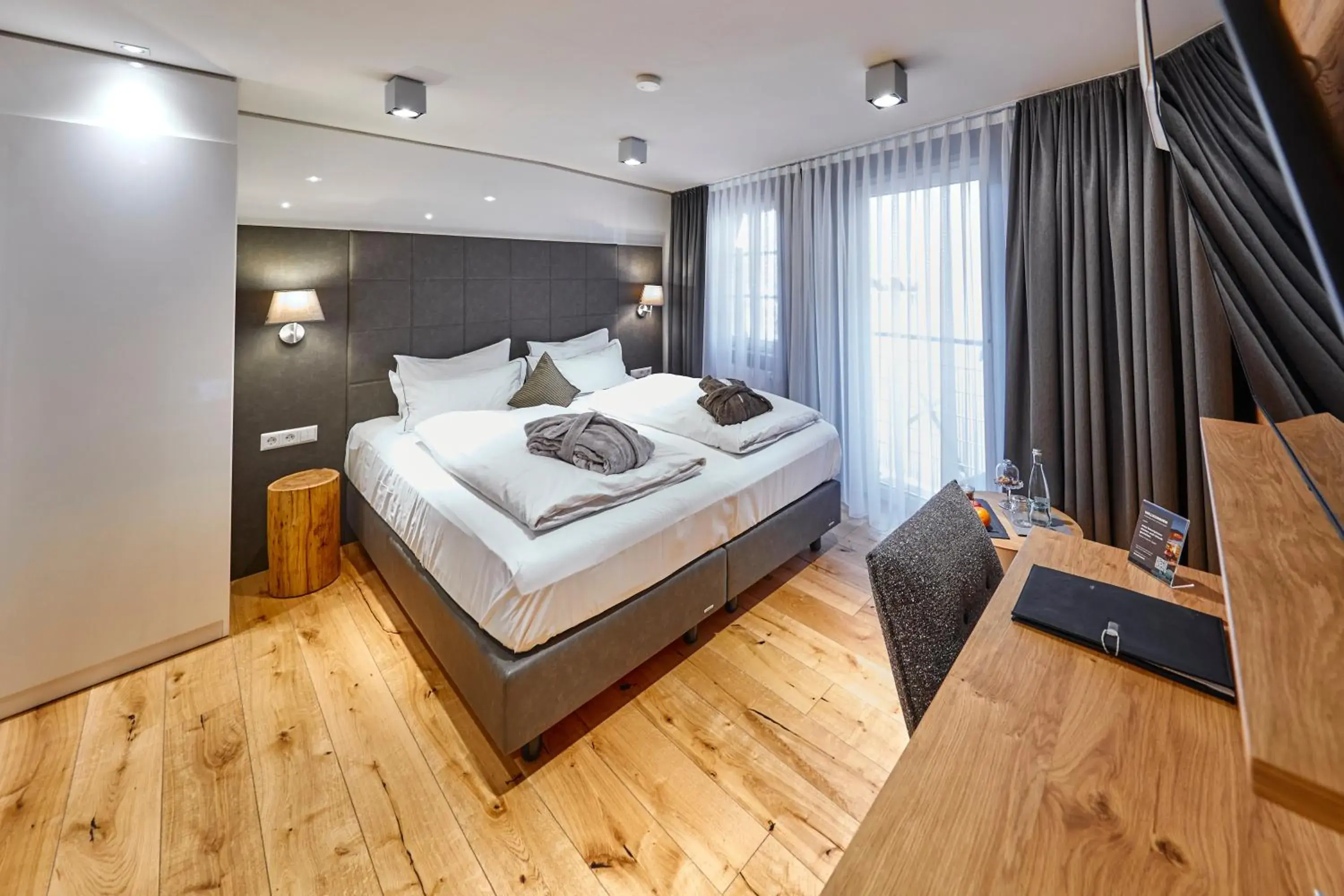 Deluxe Double Room with Air Conditioning in Die Reichsstadt - Hotel Spa und Restaurant Deluxe Double Room with Air Conditioning in Die Reichsstadt - Hotel Spa und Restaurant