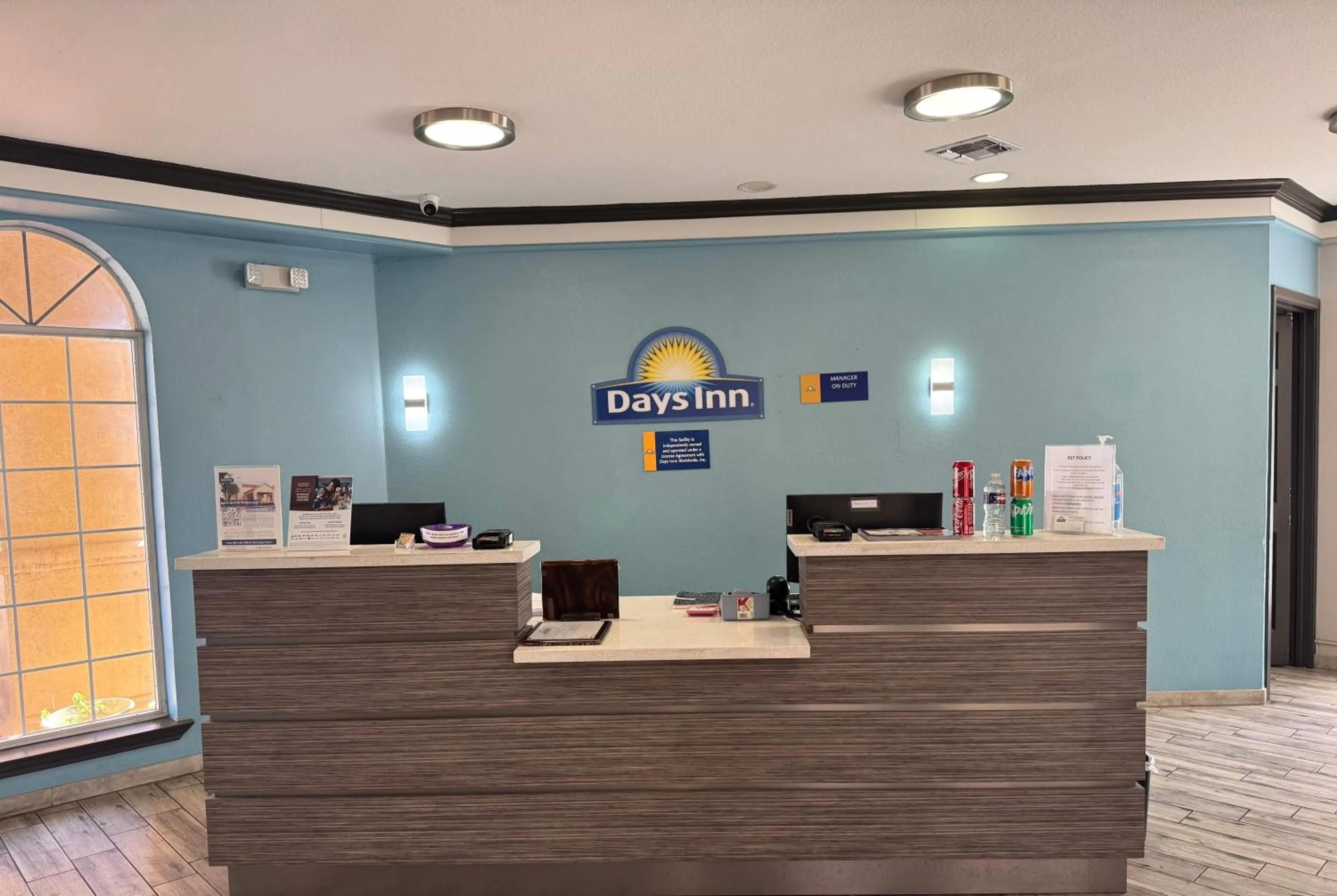 Lobby or reception in Days Inn by Wyndham Georgetown