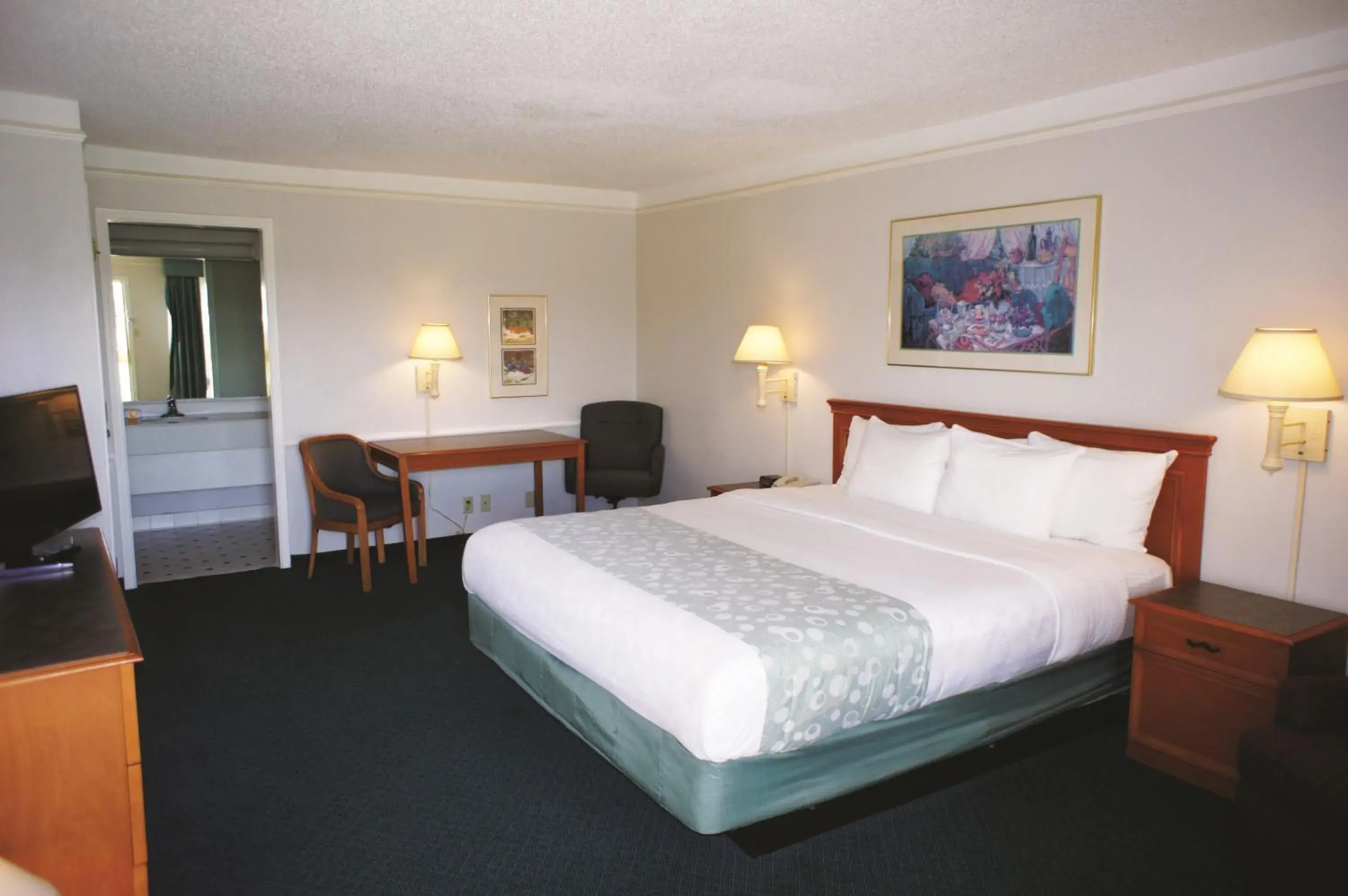 Bed in Days Inn by Wyndham Georgetown Bed in Days Inn by Wyndham Georgetown