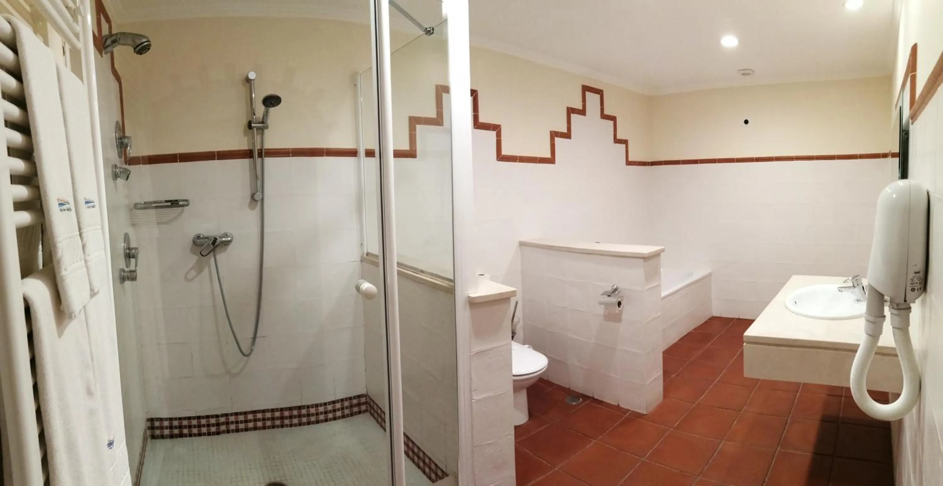 Bathroom in Herdade da Diabroria - Agroturismo