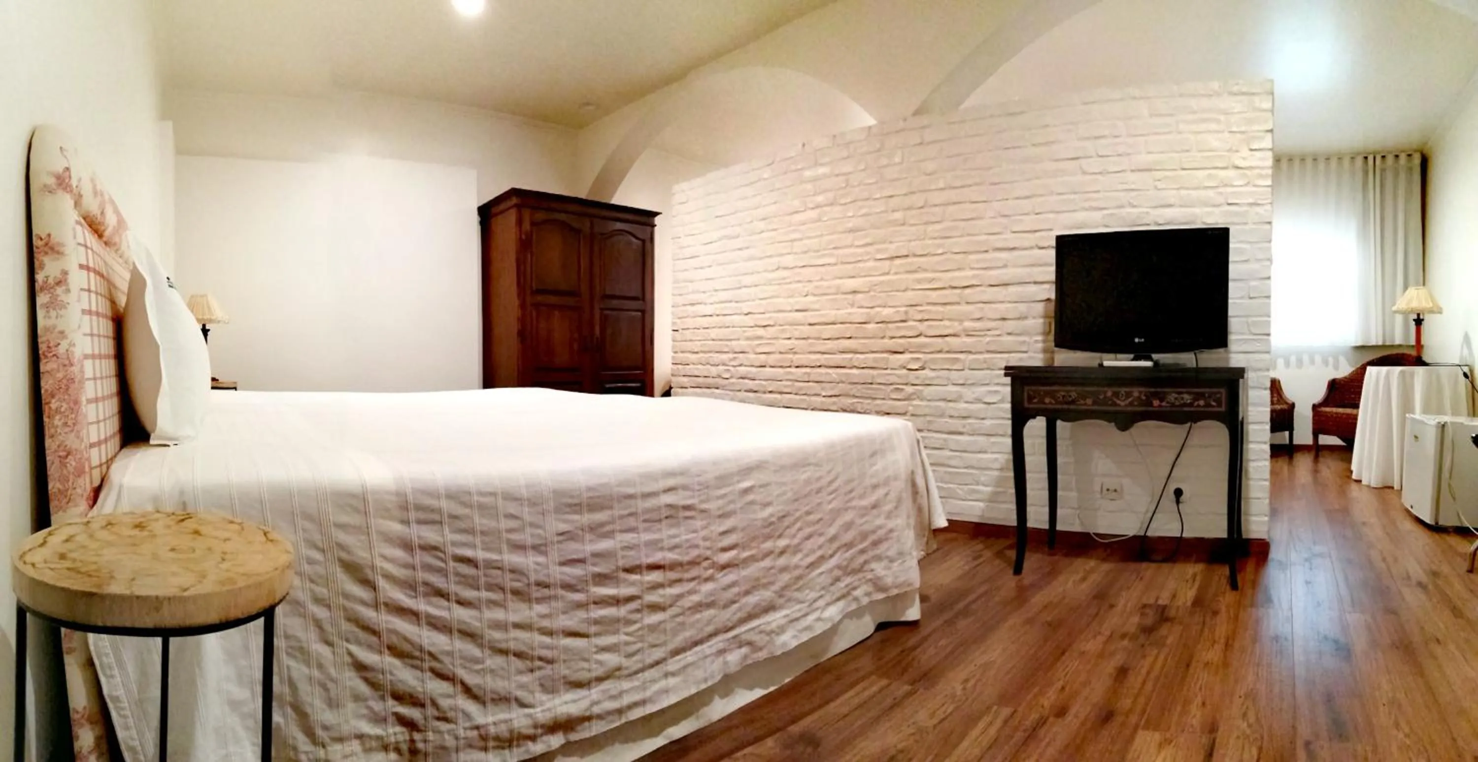 Photo of the whole room, Bed in Herdade da Diabroria - Agroturismo