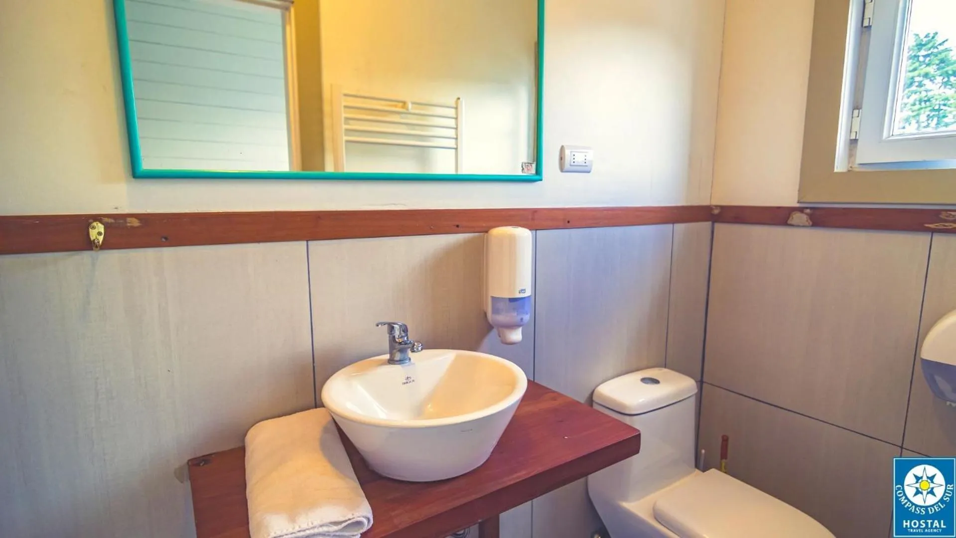 Bathroom in Hostal Compass del Sur