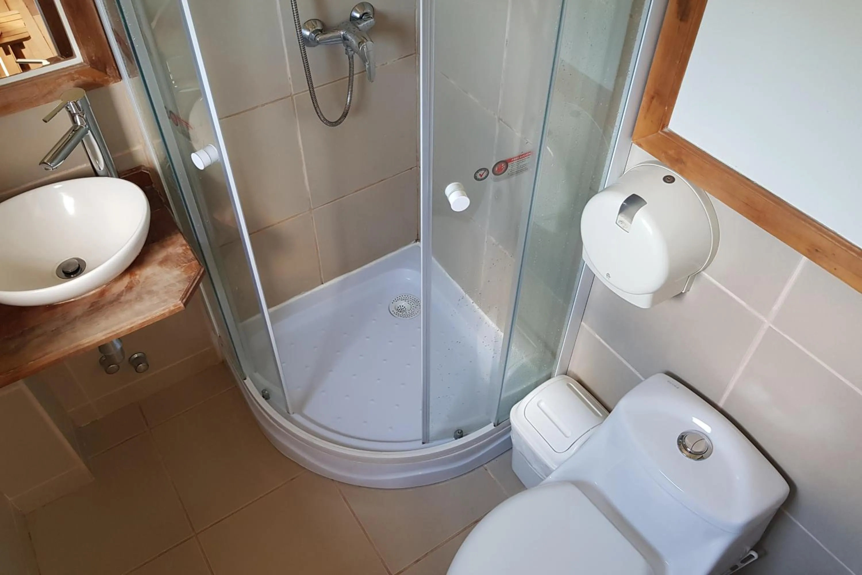 Bathroom in Hostal Compass del Sur
