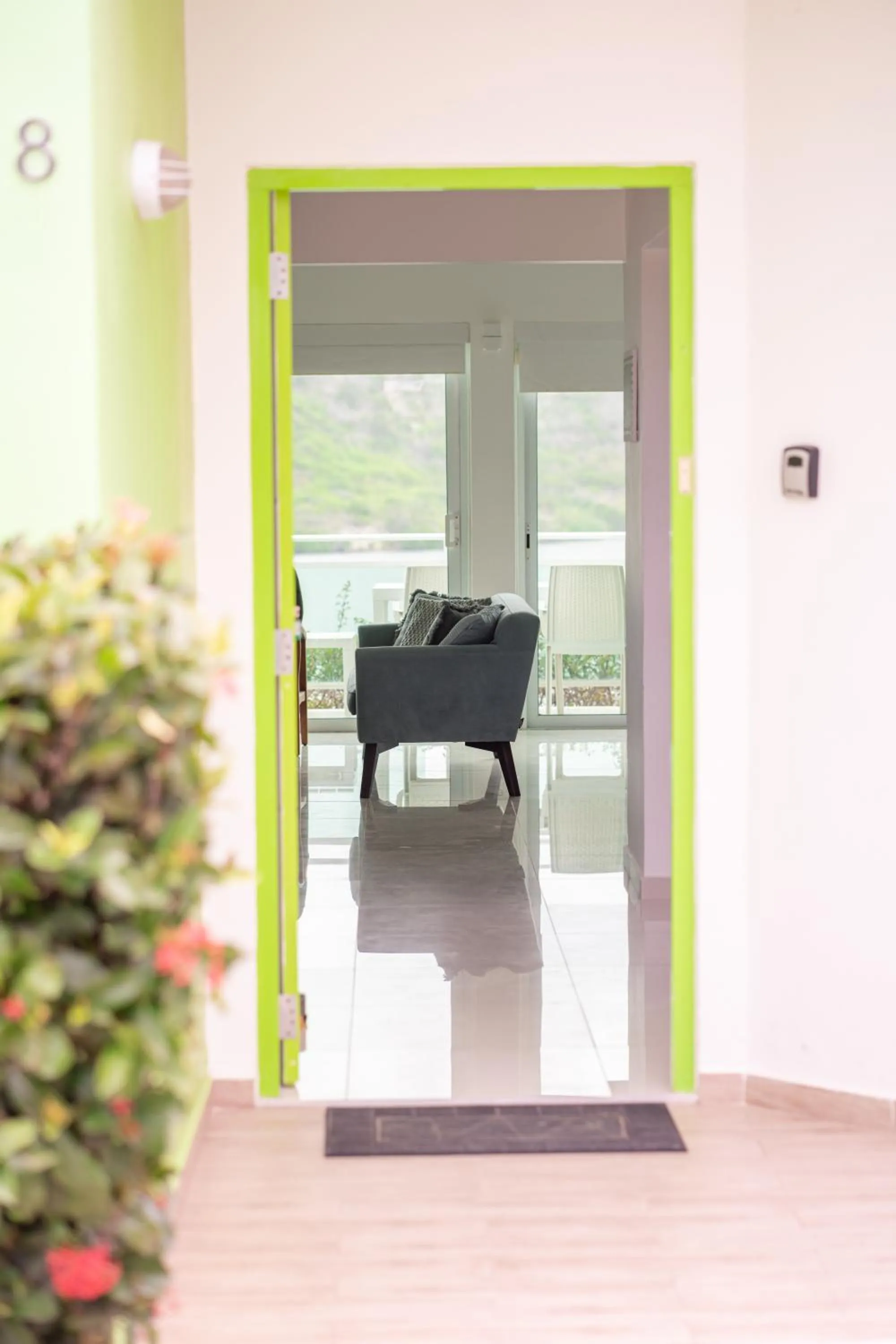 Seating area in Piscadera Harbour Village