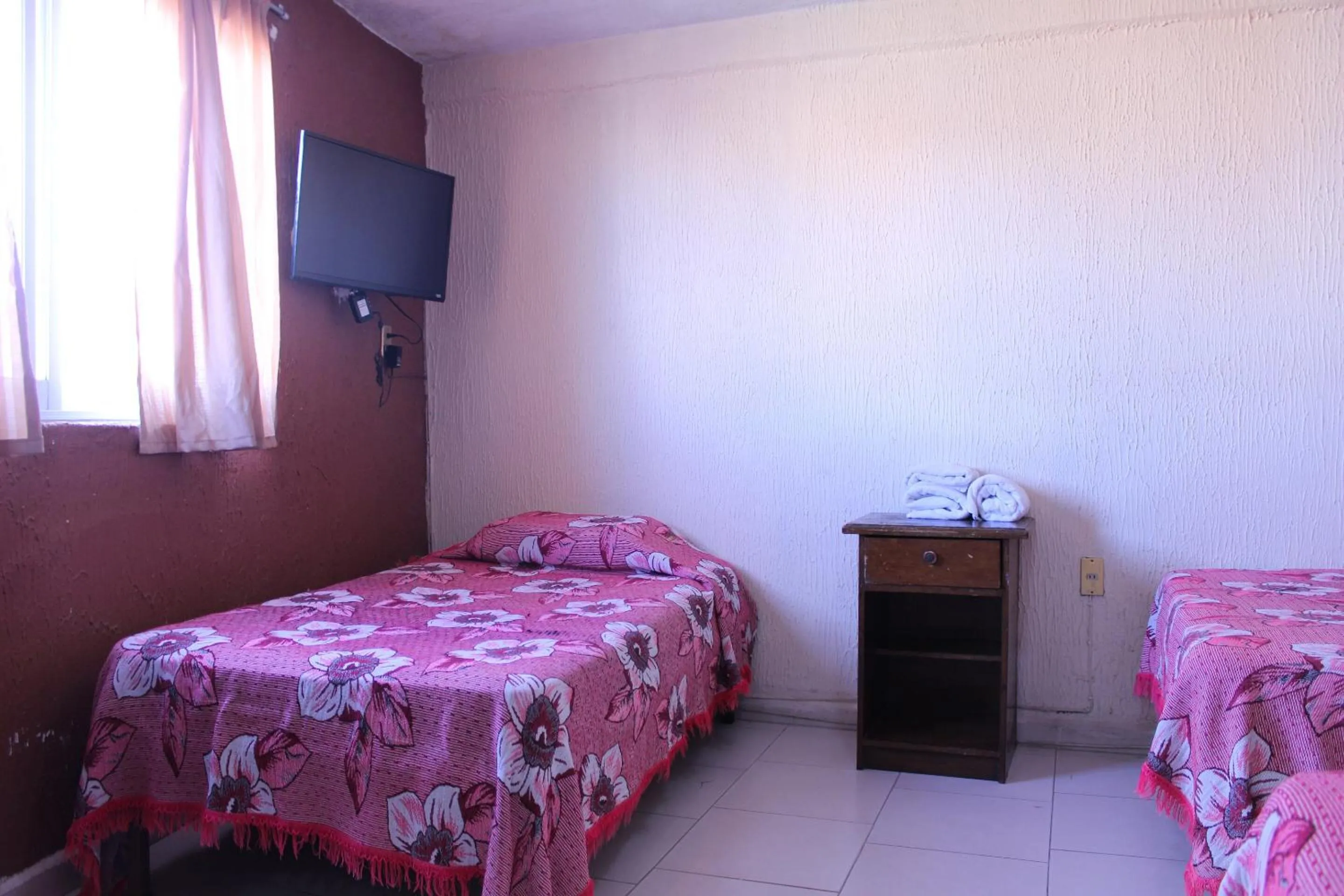 Bedroom, Bed in Hotel Plaza Aleman