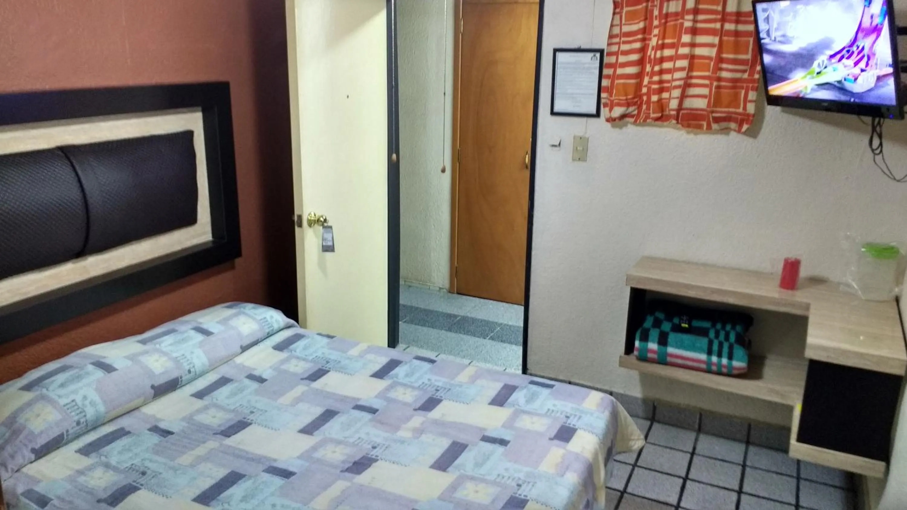 Photo of the whole room, Bed in Hotel Plaza Aleman