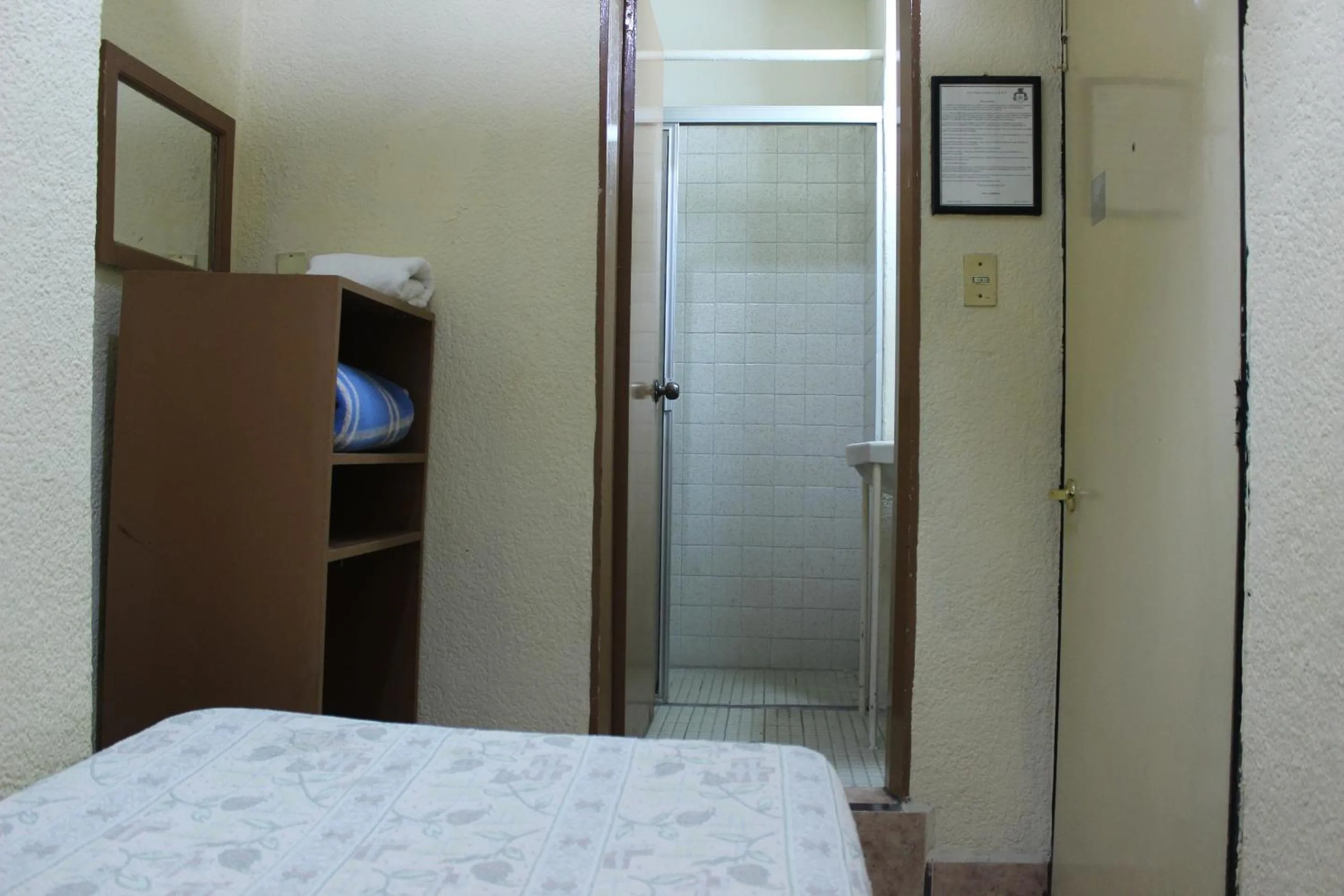 Bedroom, Bed in Hotel Plaza Aleman