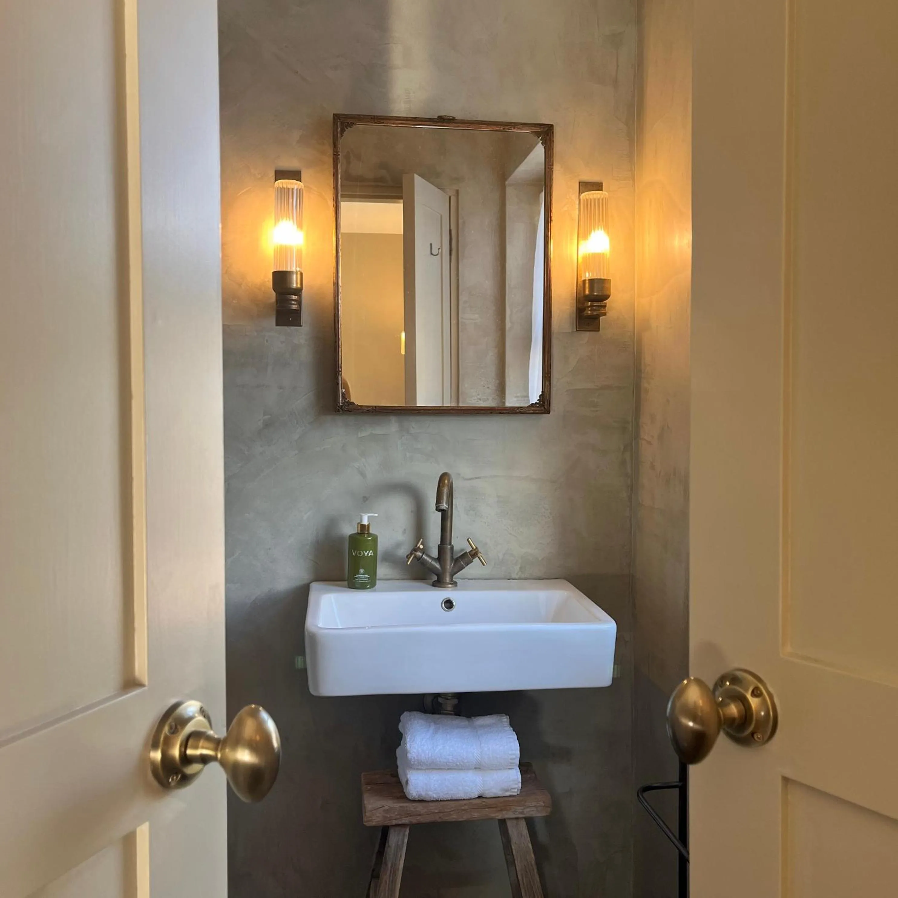 Decorative detail in Fiddle + Bow Hotel