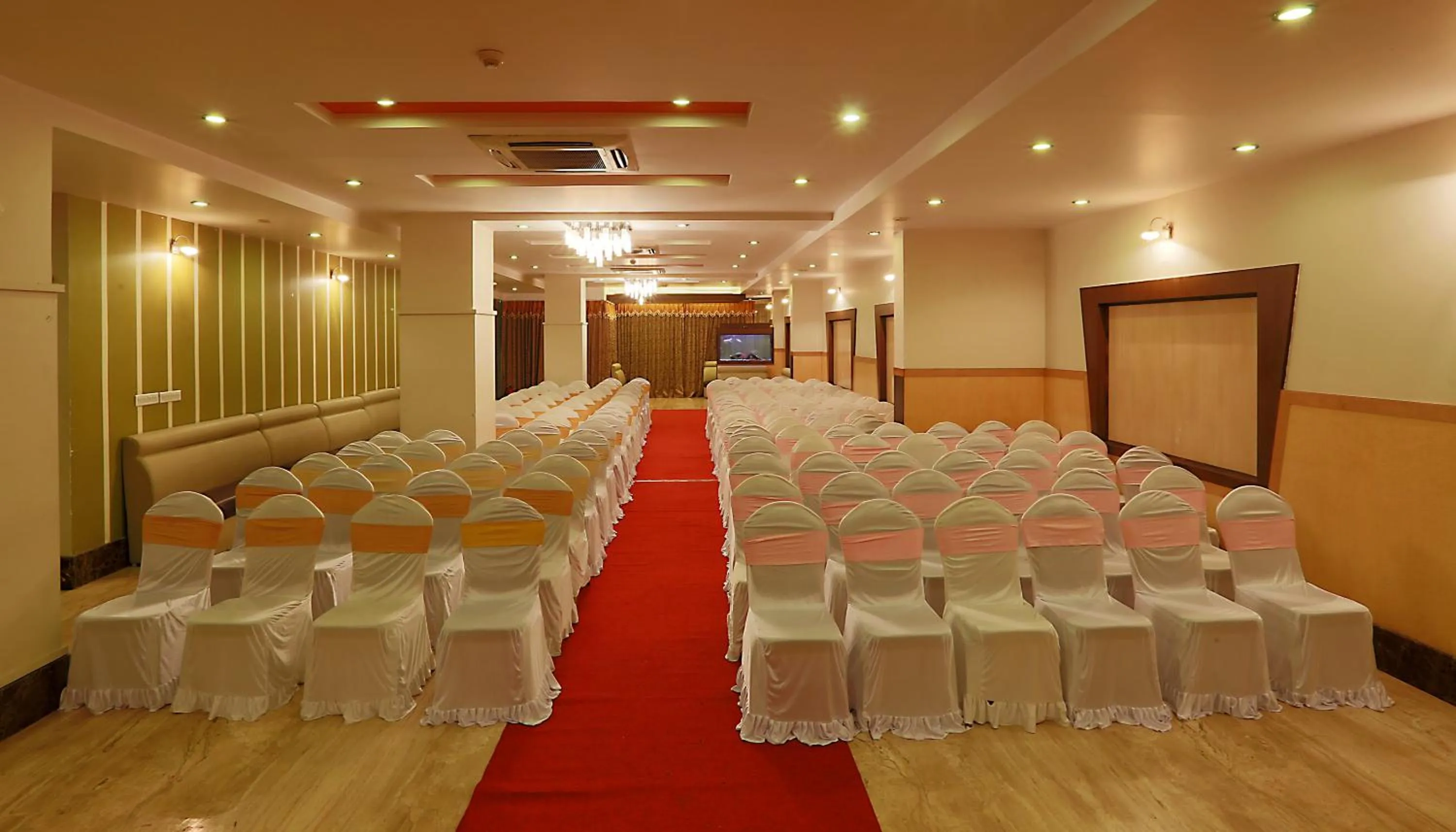 Banquet/Function facilities in Hotel Abhimaani Vasathi, Rajajinagar