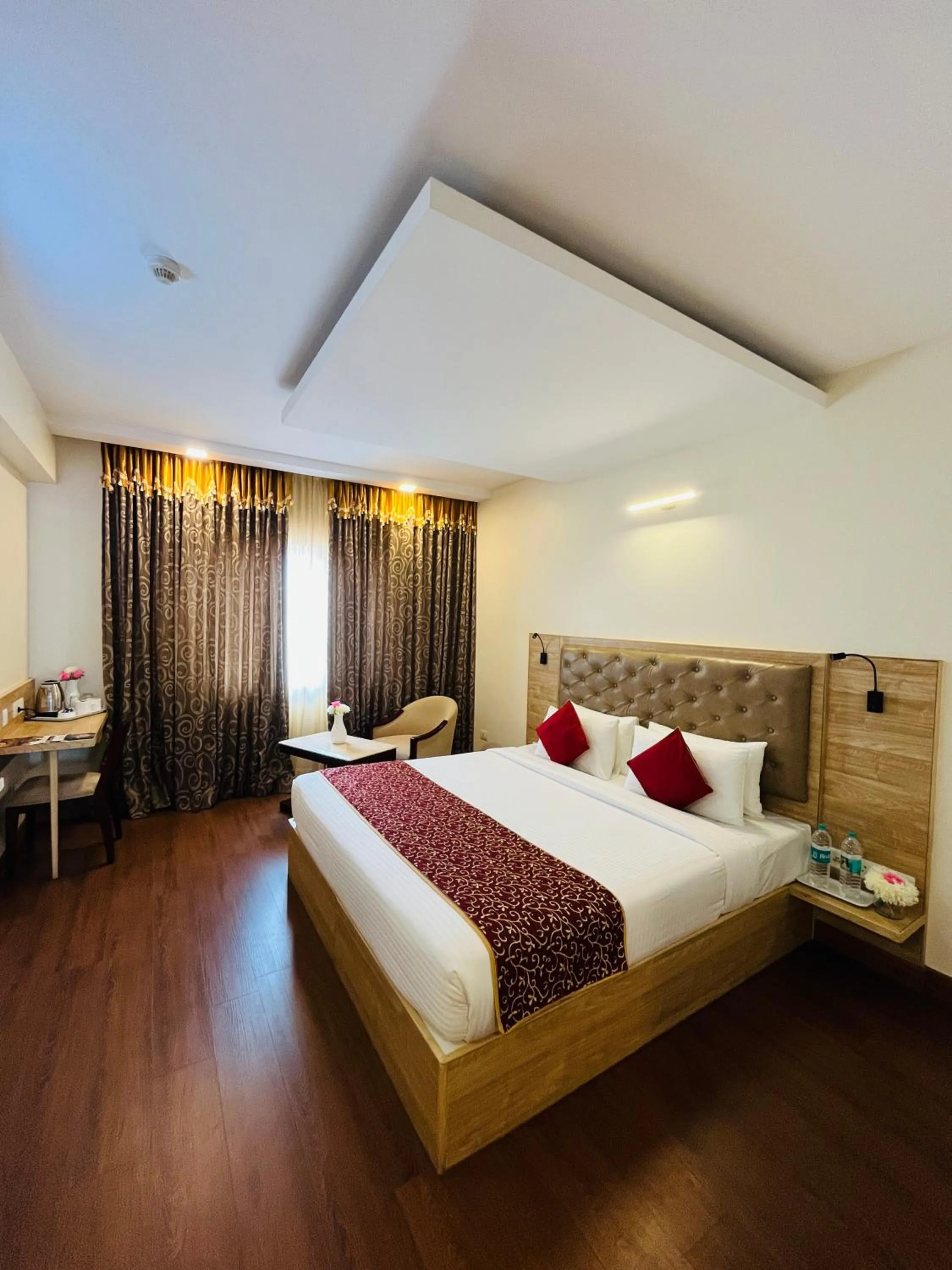 Bedroom, Bed in Hotel Abhimaani Vasathi, Rajajinagar