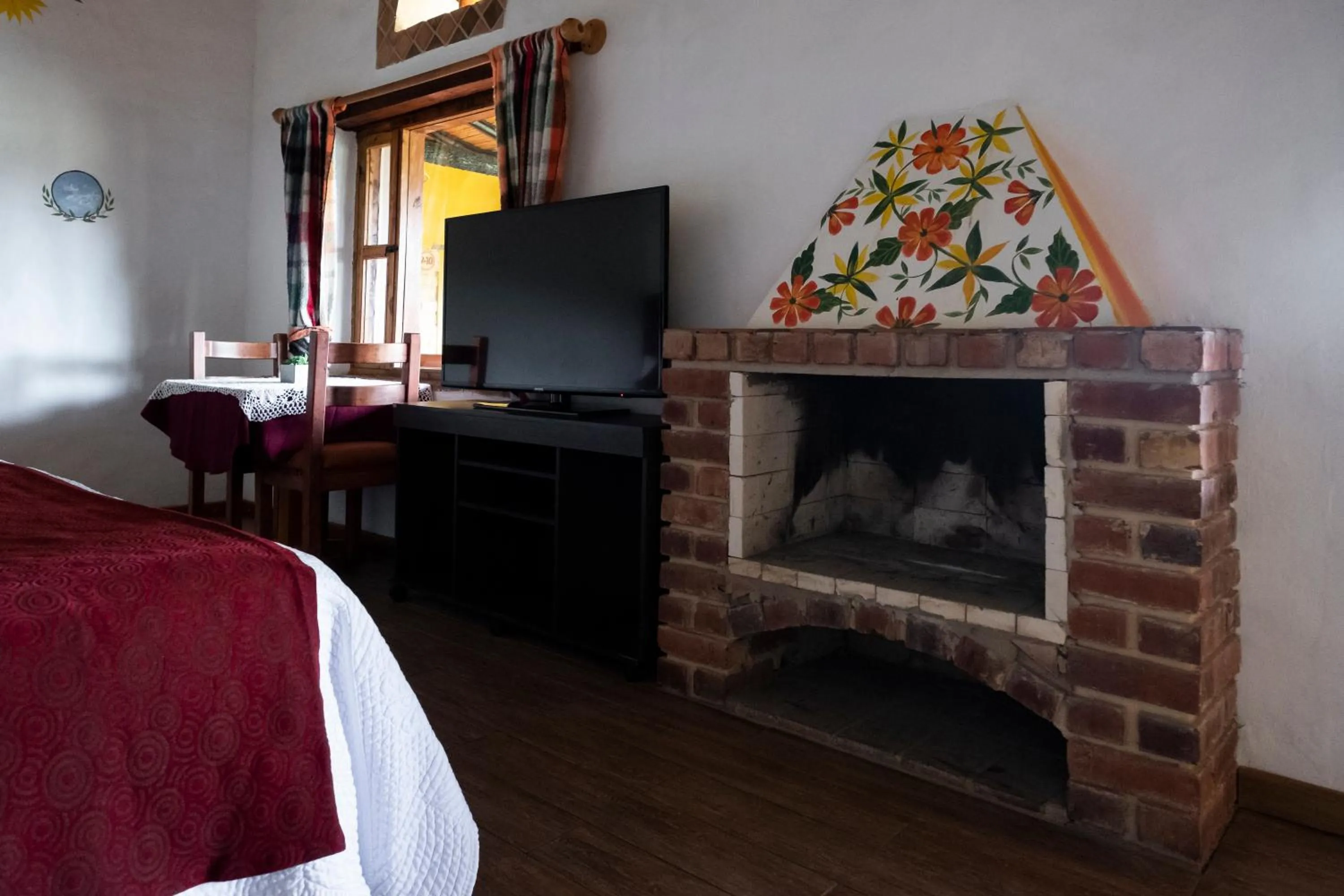 fireplace in Hotel Spa Casa de Adobe Villa de Leyva