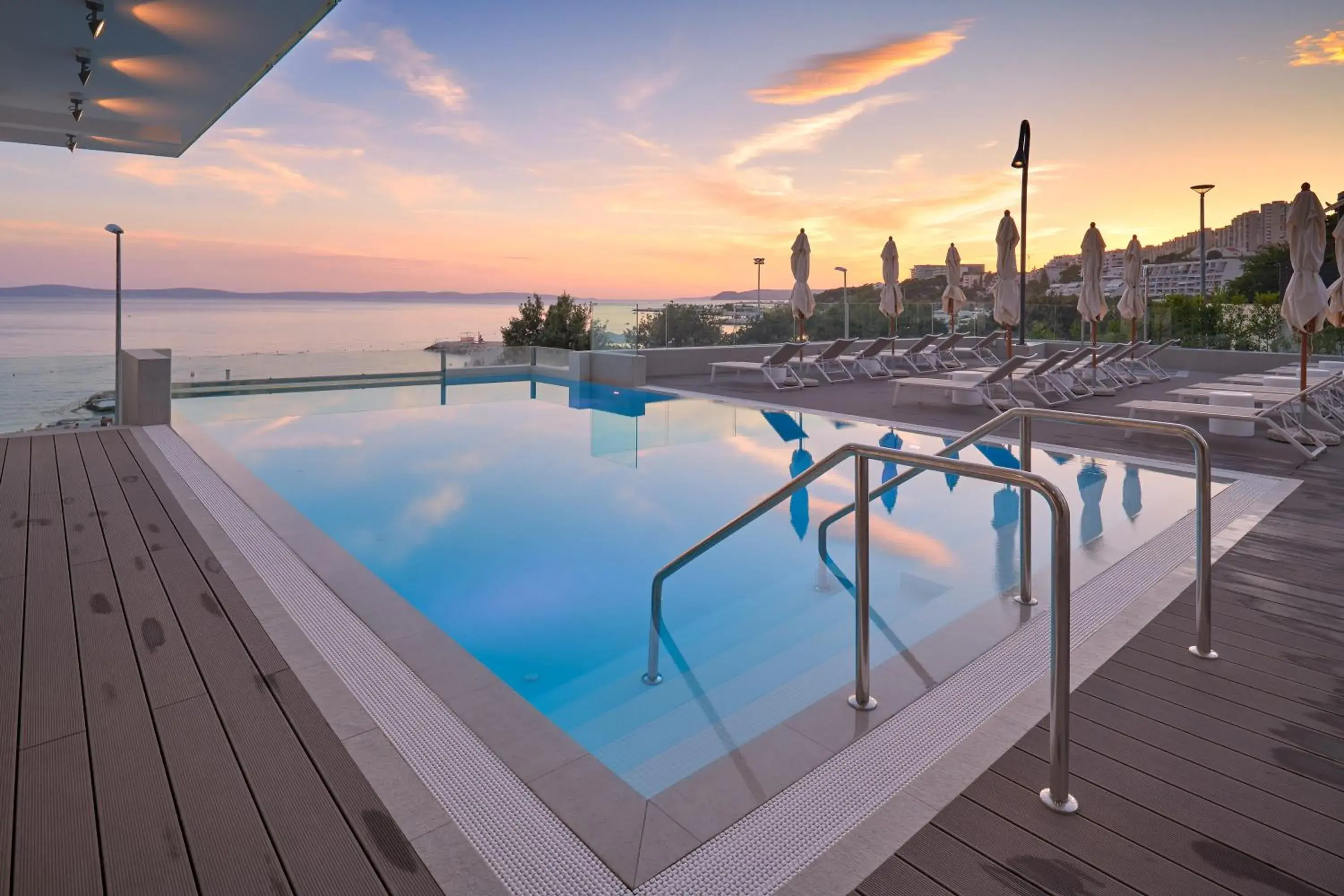 Swimming pool in Amphora Hotel Swimming pool in Amphora Hotel