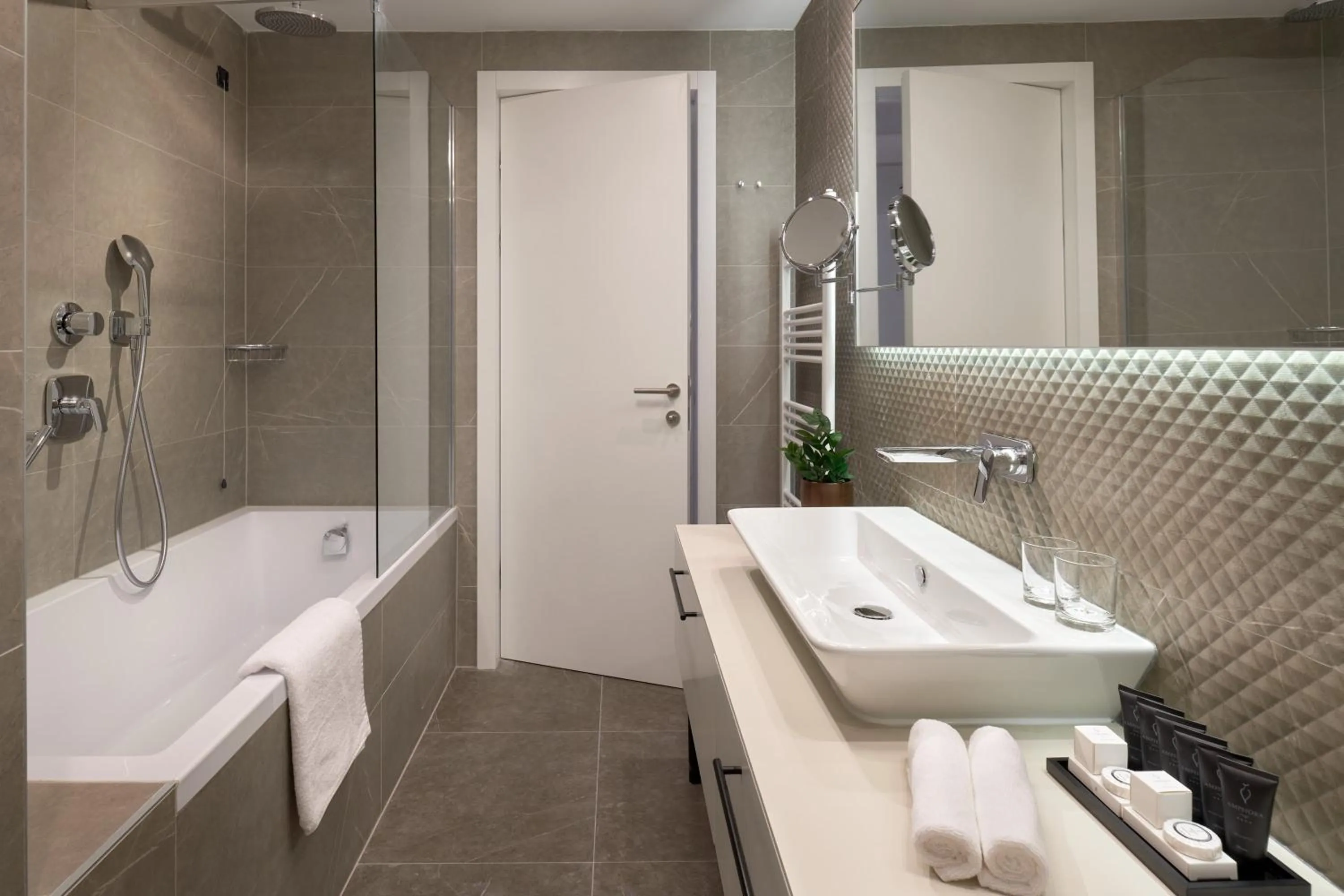 Bathroom in Amphora Hotel