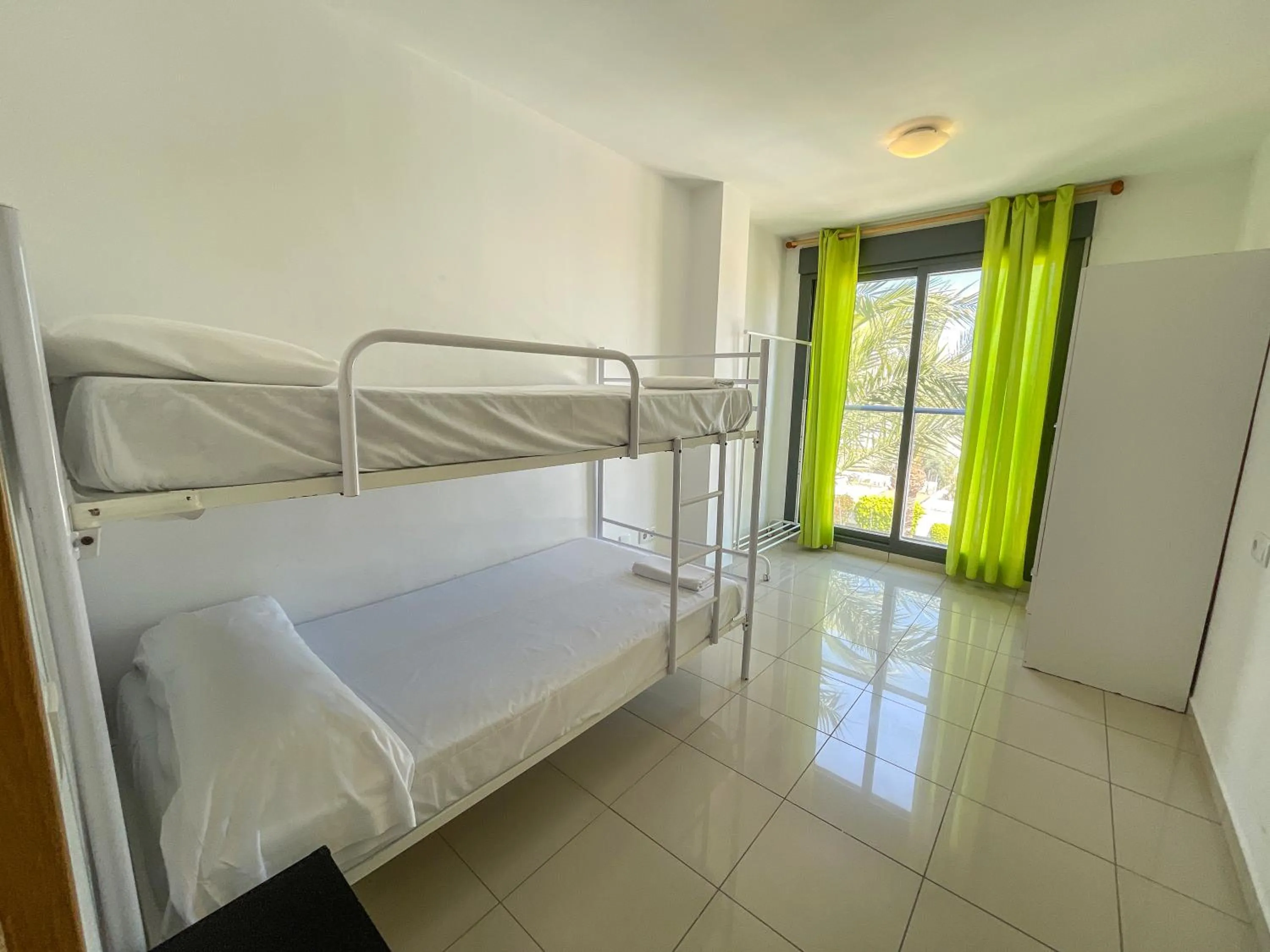 Bed in Apartamentos Playa de Benicarló 3000