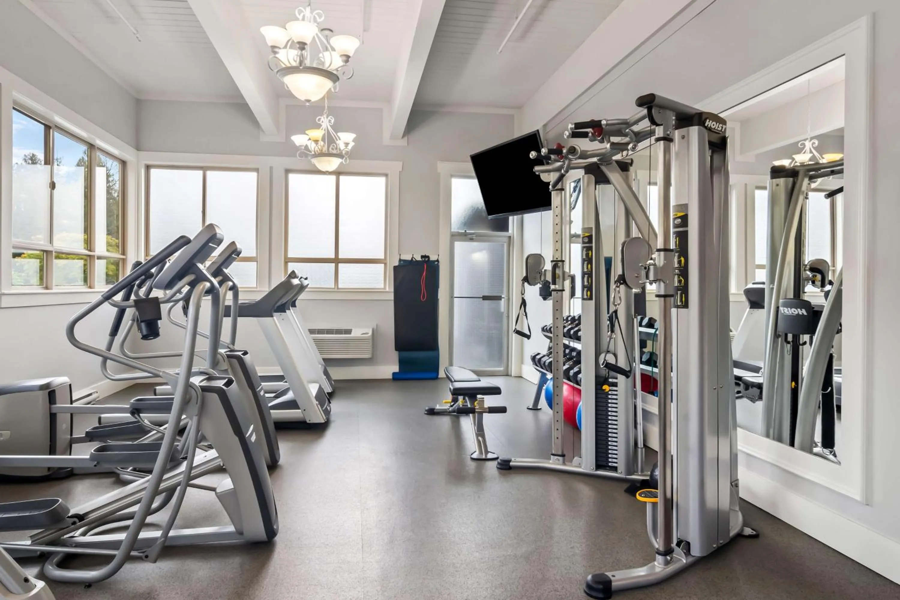 Fitness centre/facilities in Best Western Plus Pitt Meadows Inn &amp; Suites