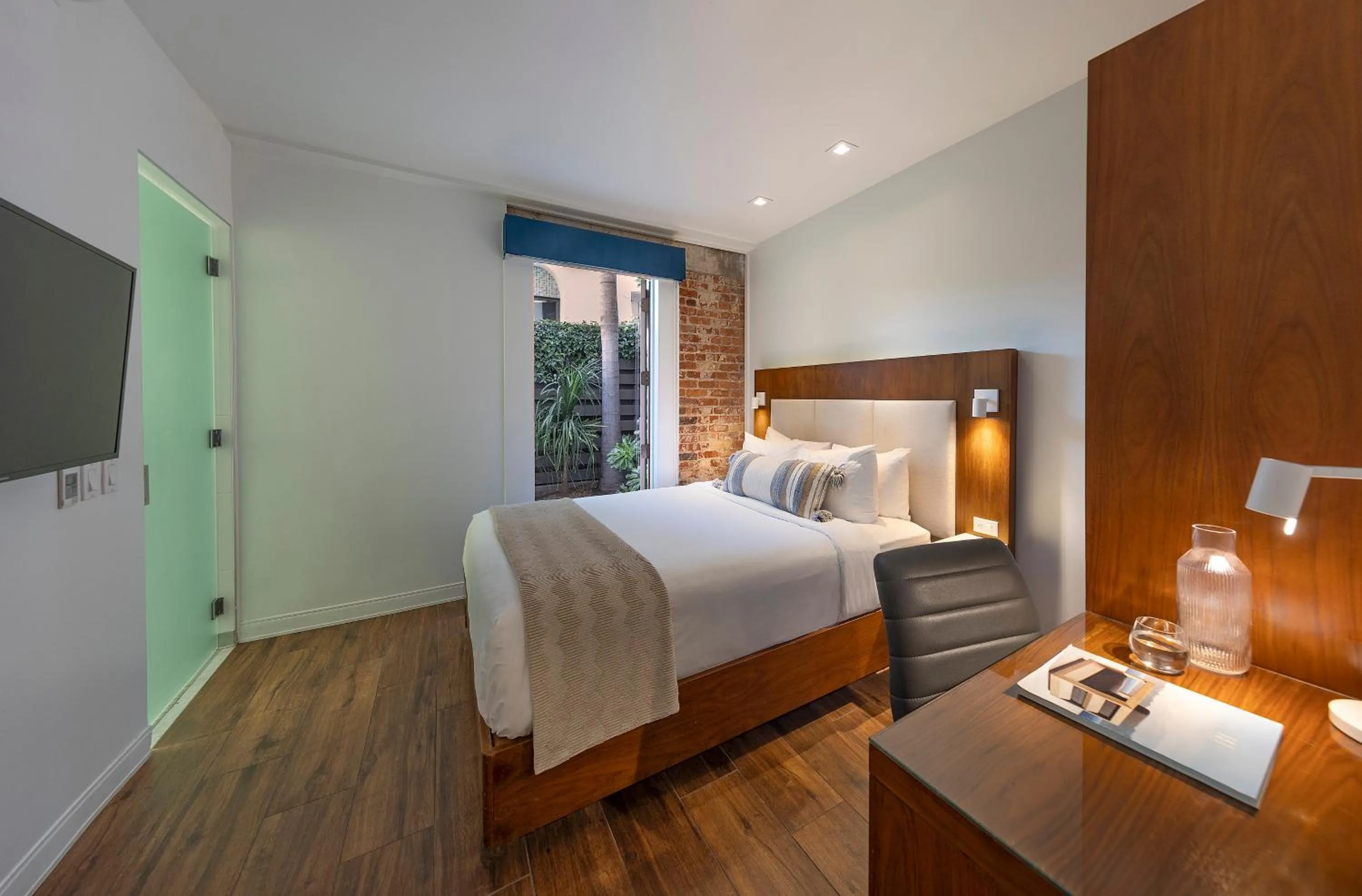 Photo of the whole room, Bed in Riviera Beach House