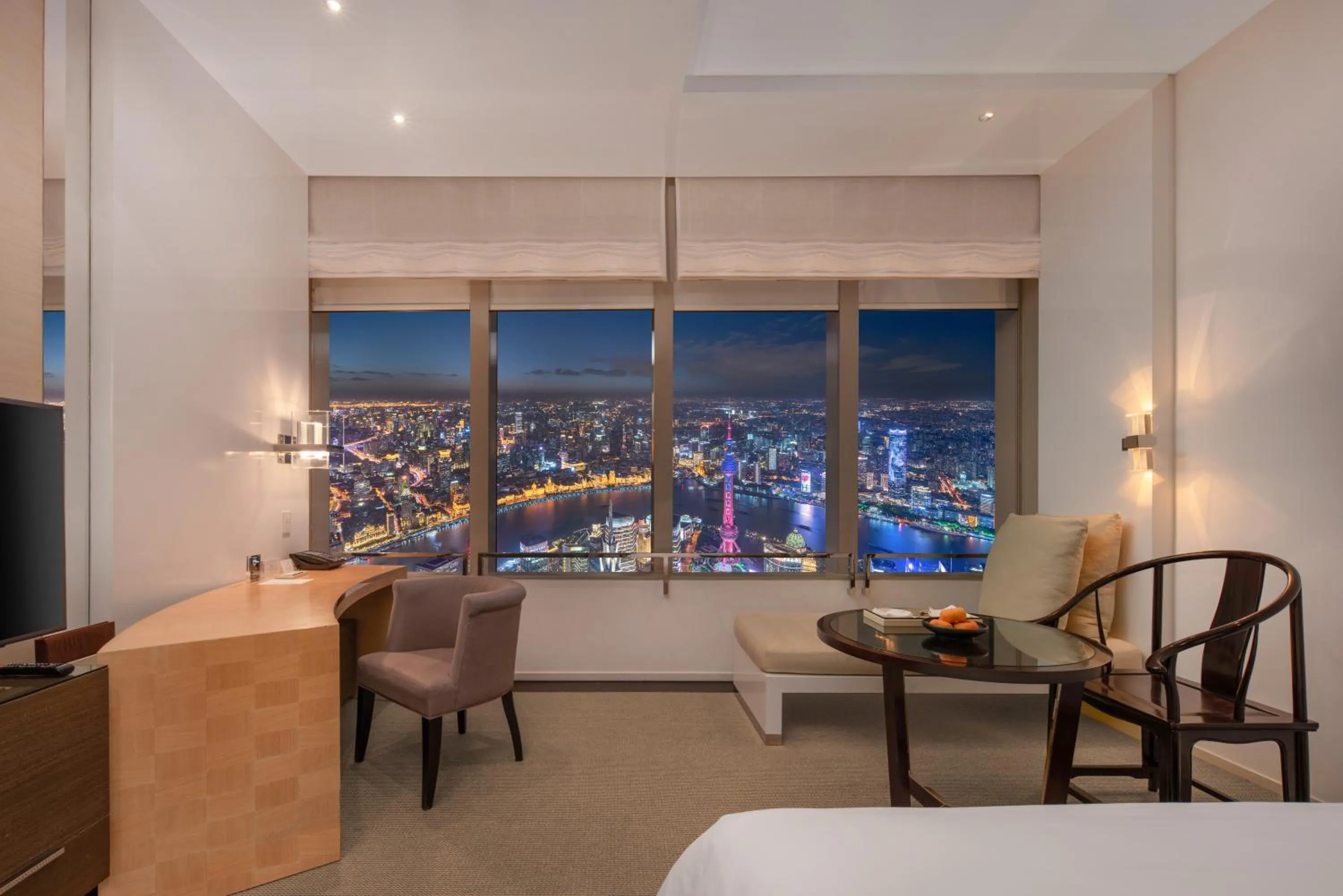 Bedroom, Bed in Park Hyatt Shanghai