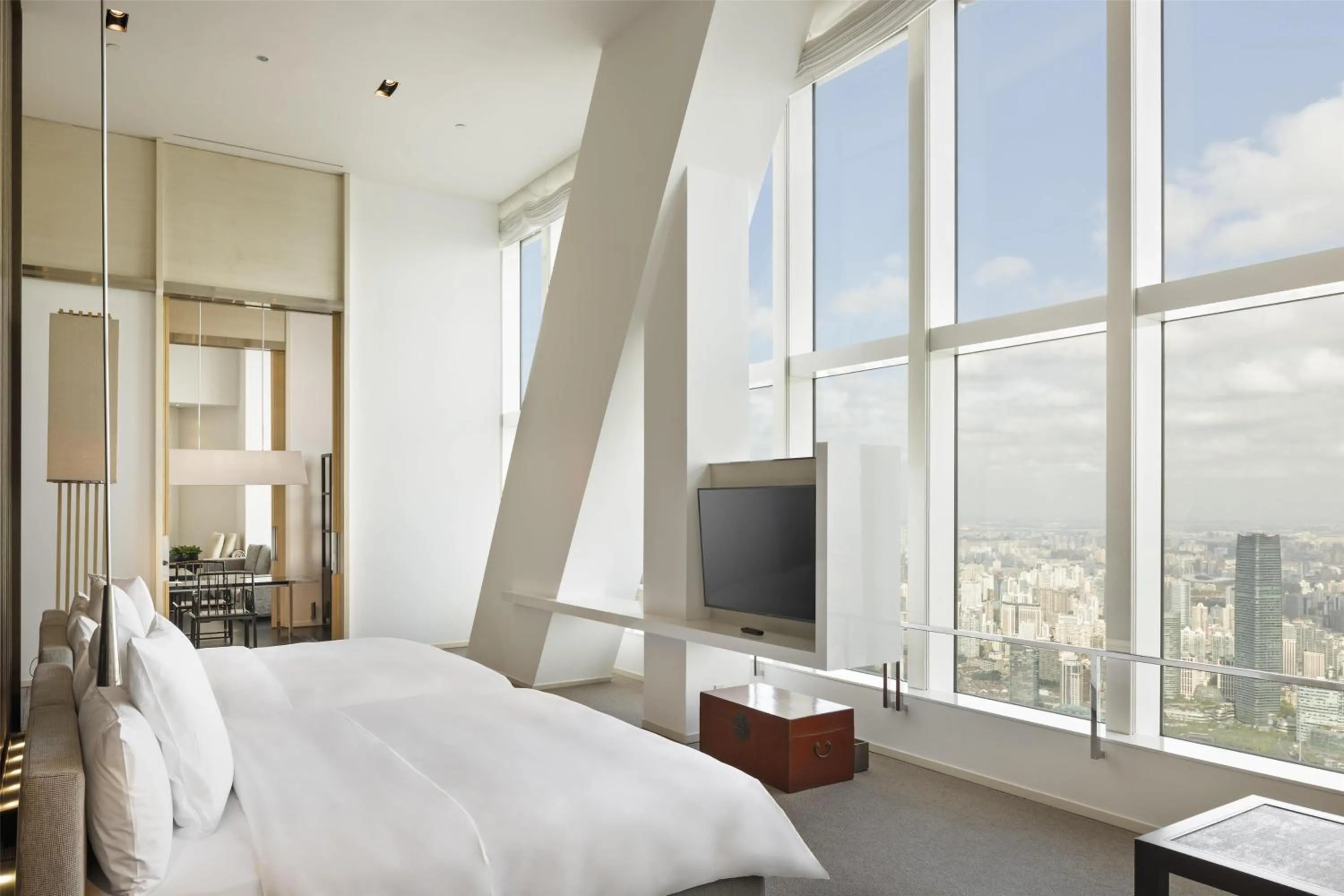 Photo of the whole room, Bed in Park Hyatt Shanghai