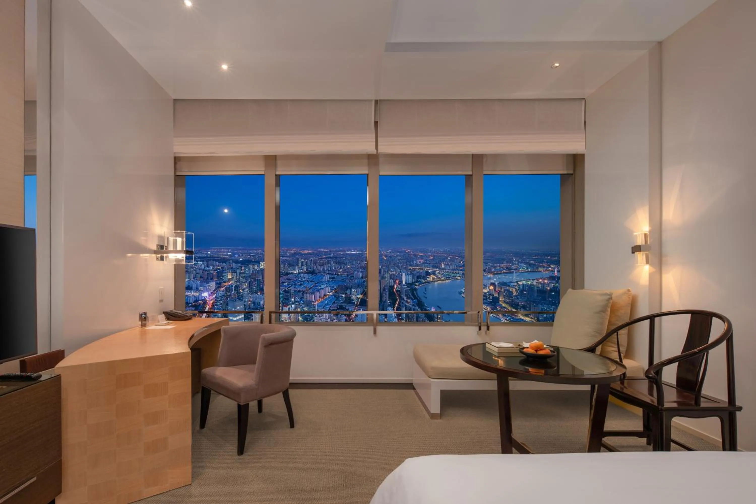 Bedroom, Bed in Park Hyatt Shanghai