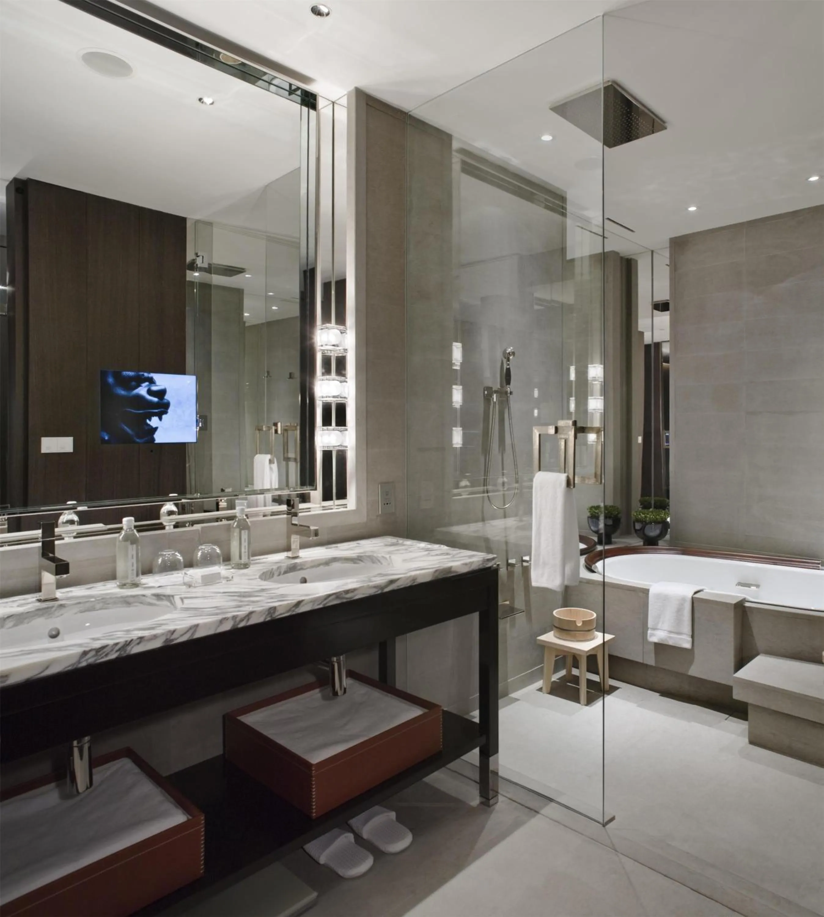 Bathroom in Park Hyatt Shanghai
