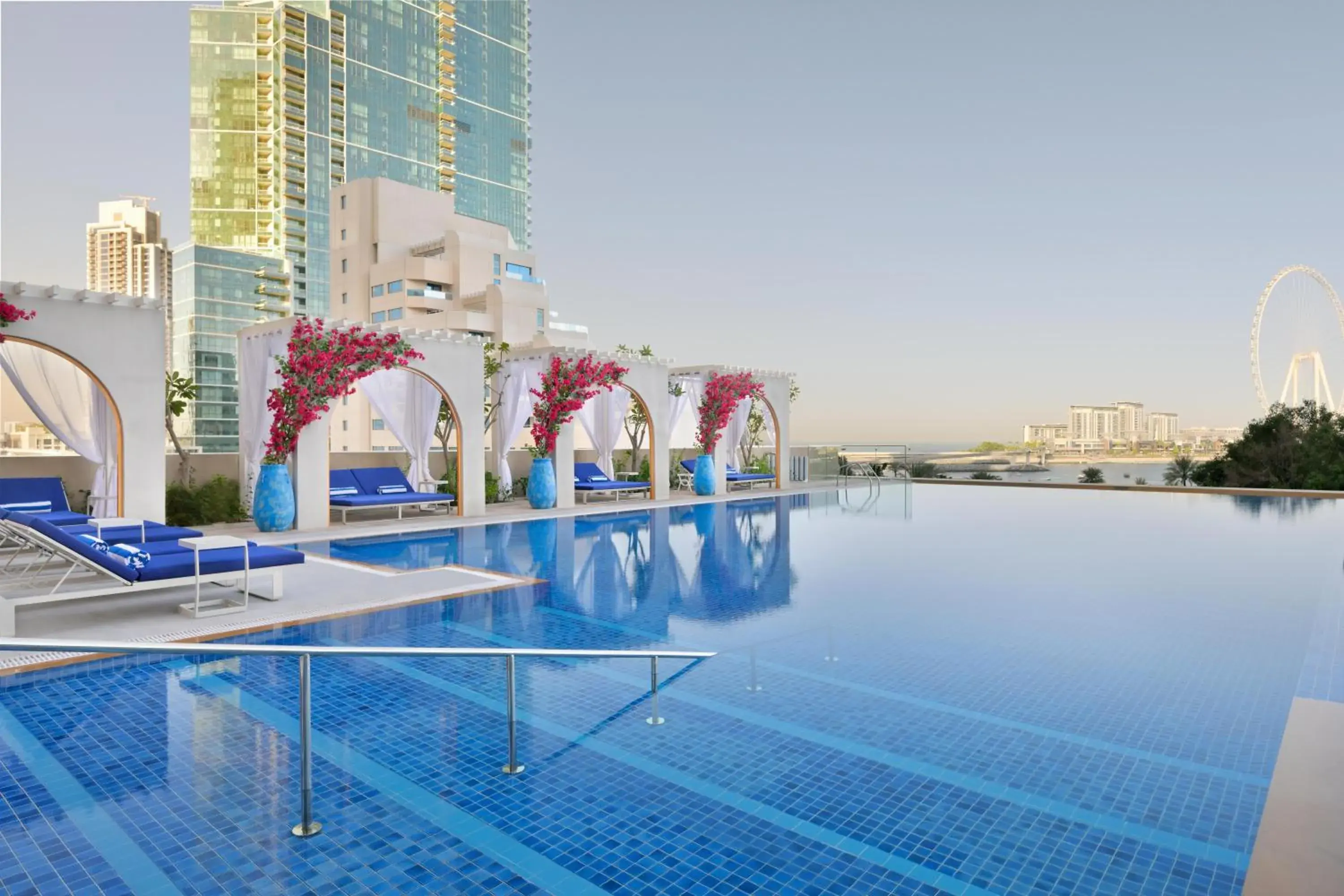 Swimming pool in JA Ocean View Hotel, Jumeirah Beach Dubai Swimming pool in JA Ocean View Hotel, Jumeirah Beach Dubai