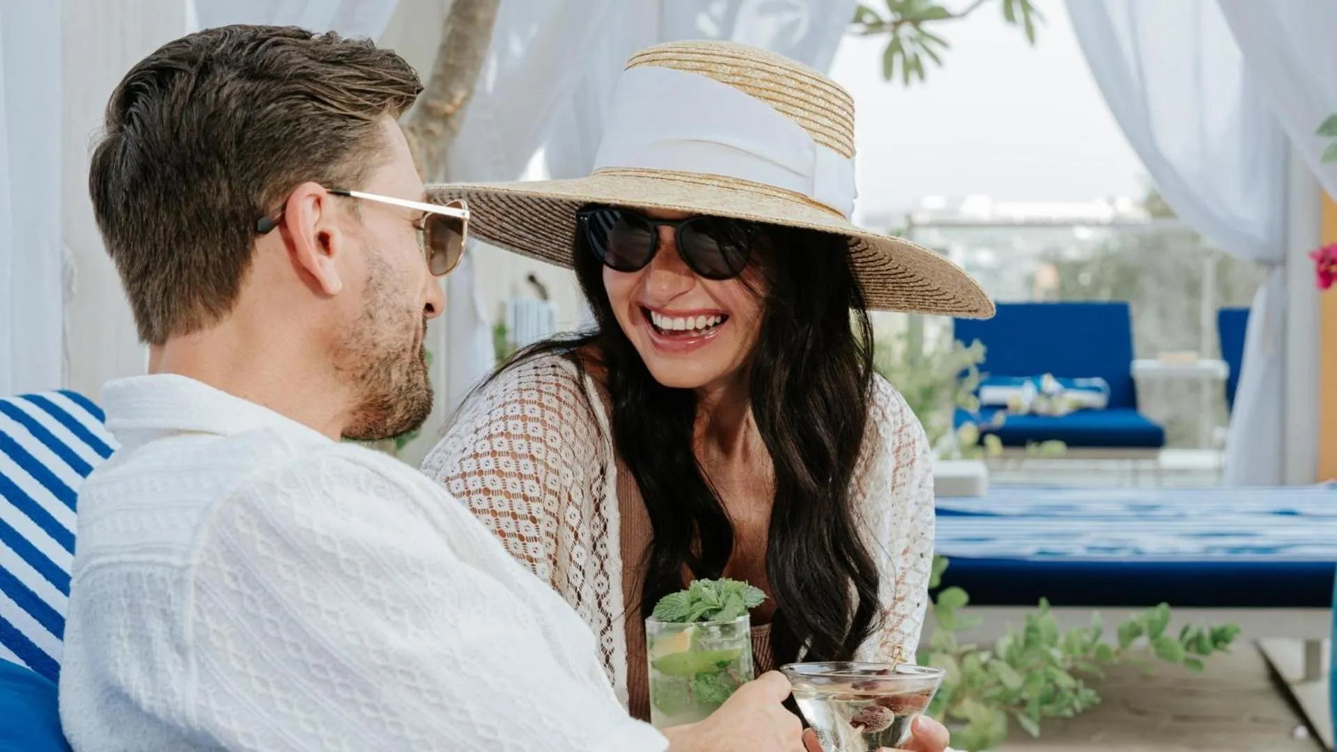 Swimming pool in JA Ocean View Hotel, Jumeirah Beach Dubai