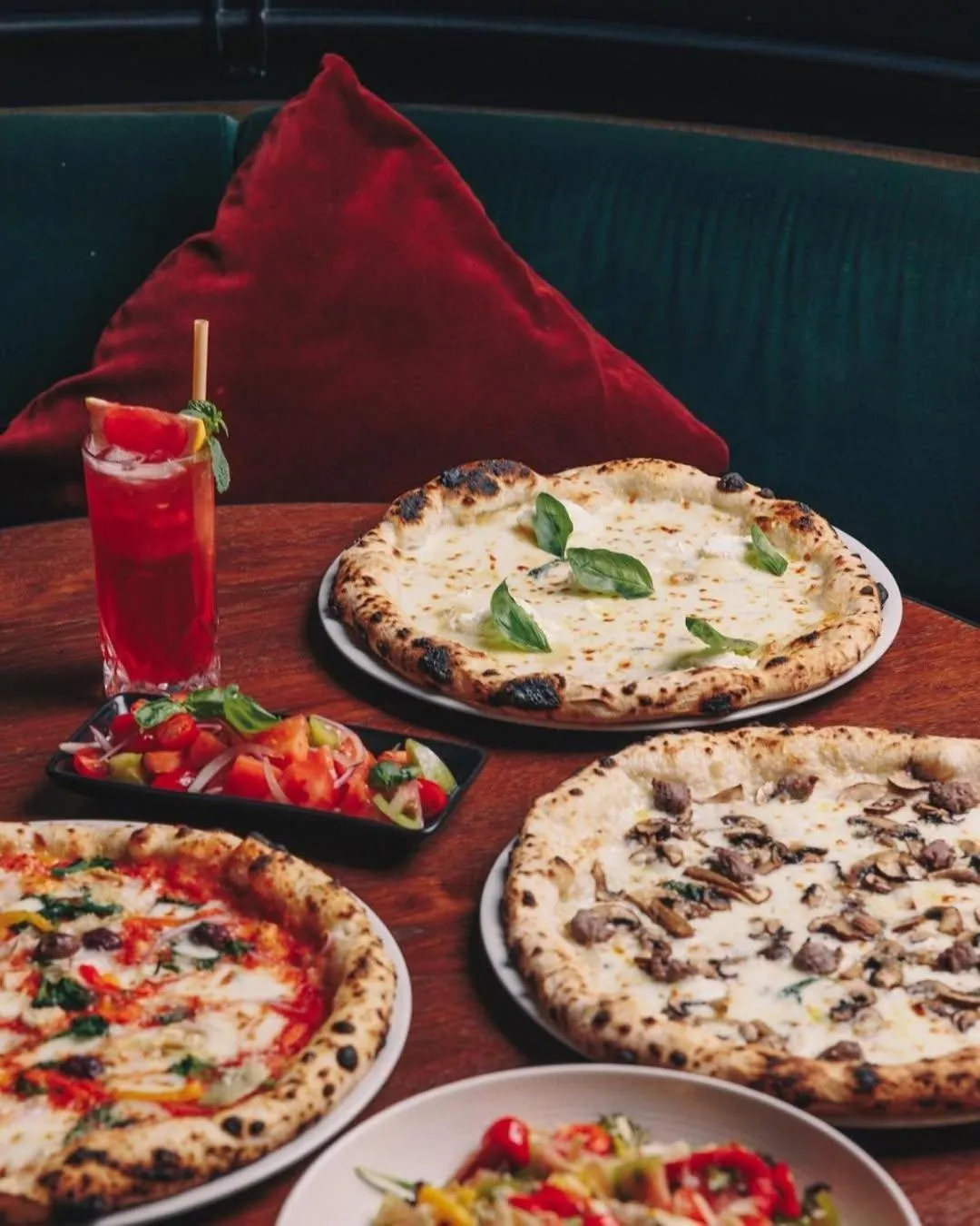 Restaurant/places to eat in JA Ocean View Hotel, Jumeirah Beach Dubai