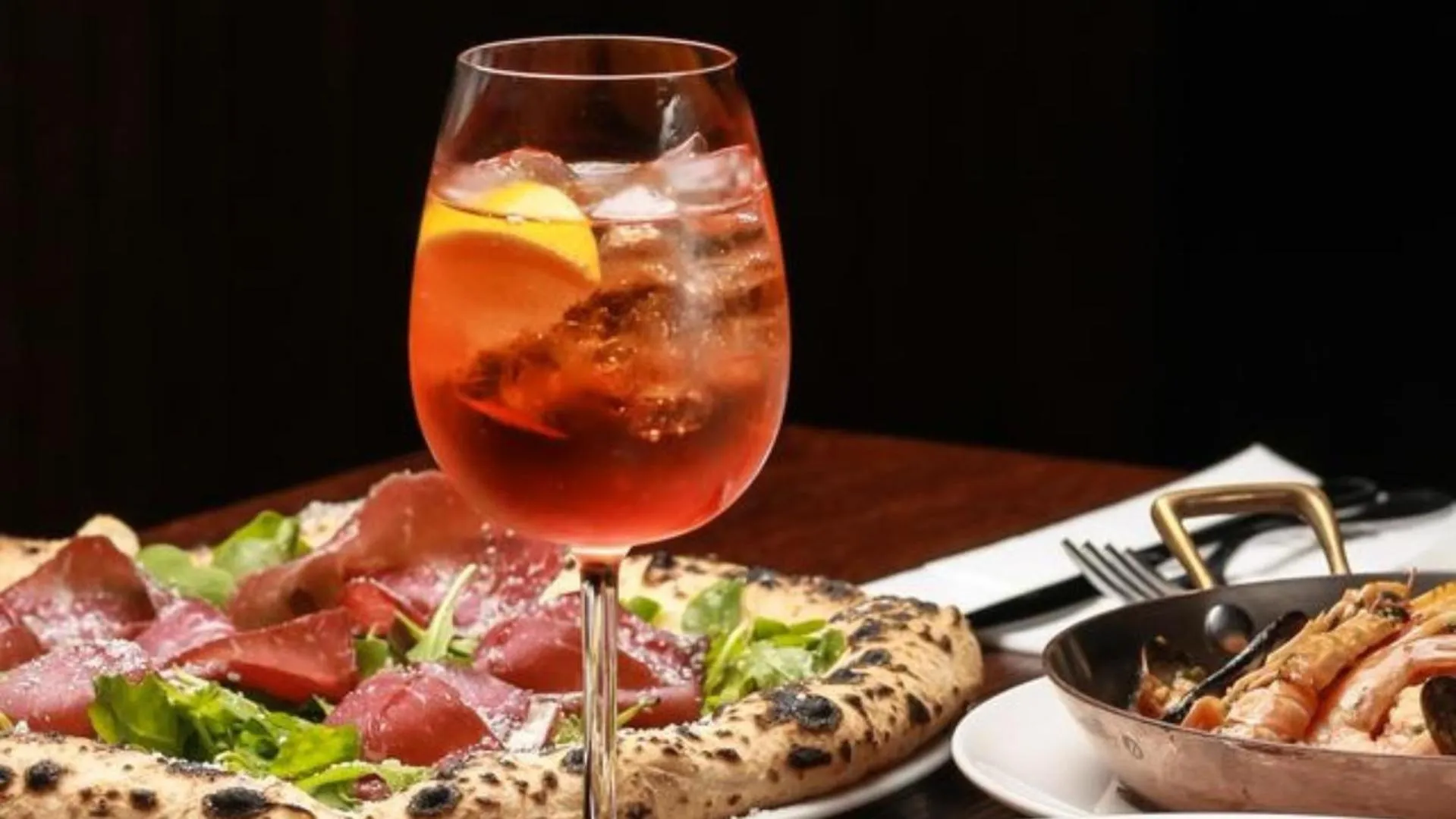 Restaurant/places to eat in JA Ocean View Hotel, Jumeirah Beach Dubai