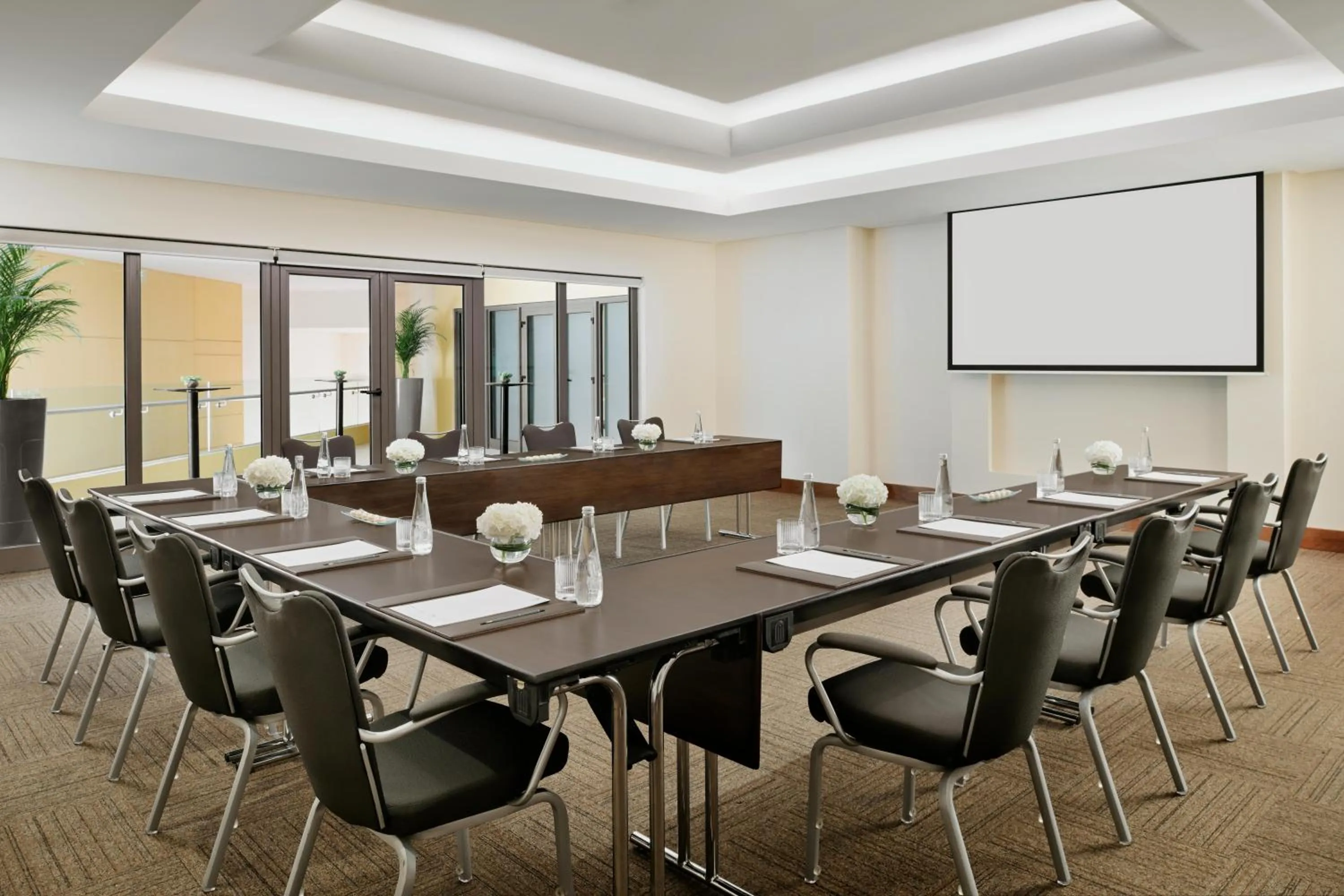 Meeting/conference room in JA Ocean View Hotel, Jumeirah Beach Dubai