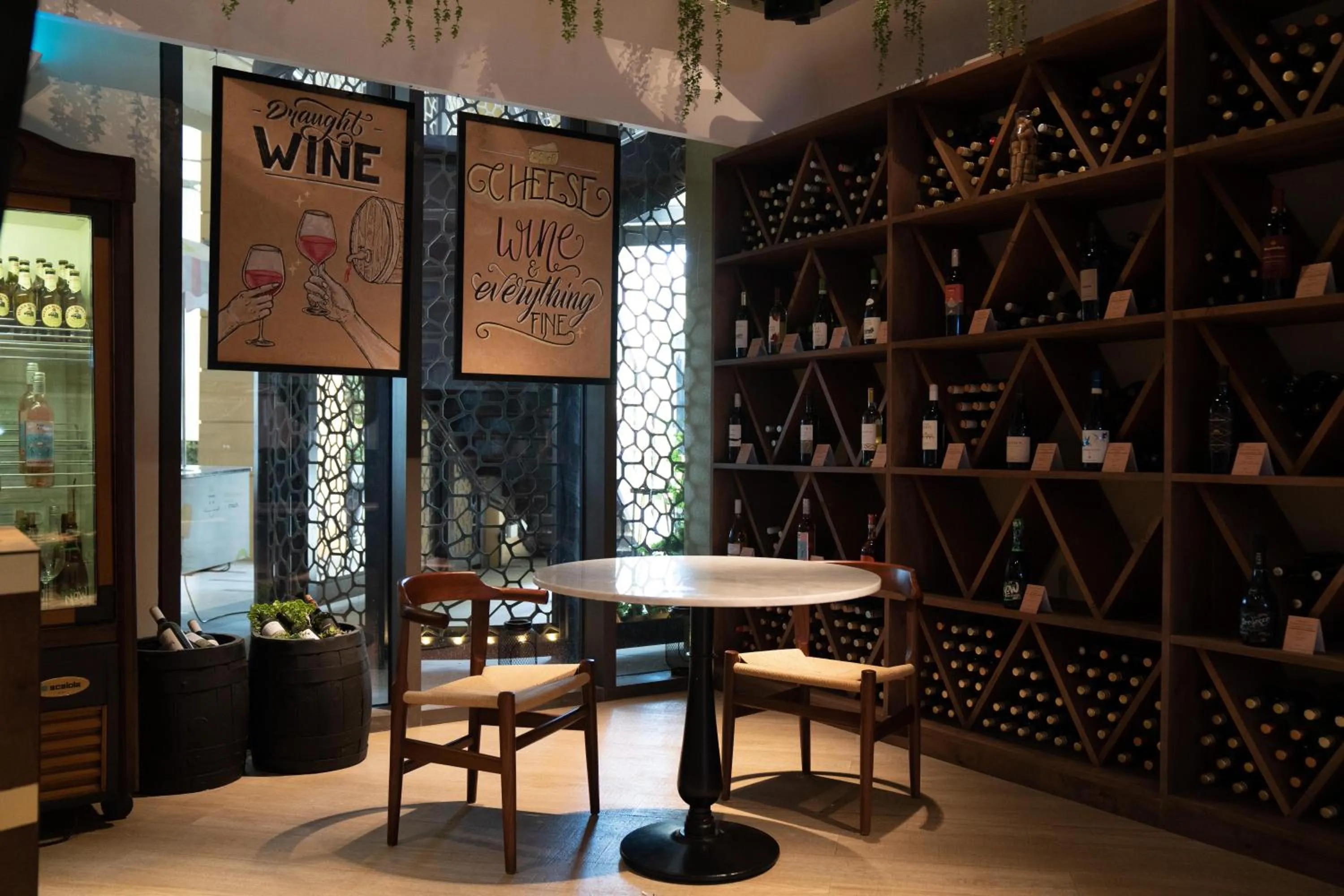 Restaurant/places to eat in JA Ocean View Hotel, Jumeirah Beach Dubai