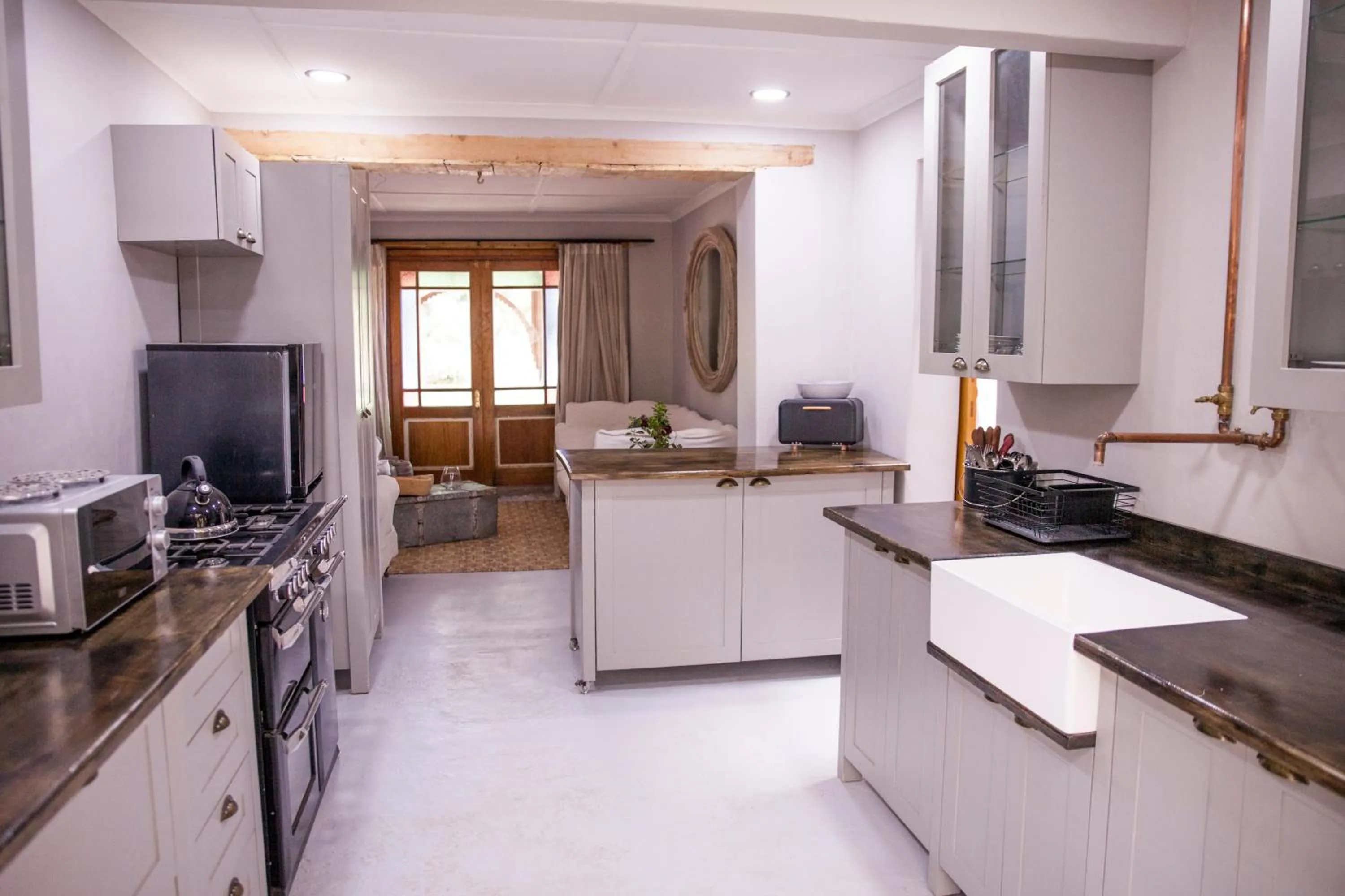 Kitchen or kitchenette in Compass View