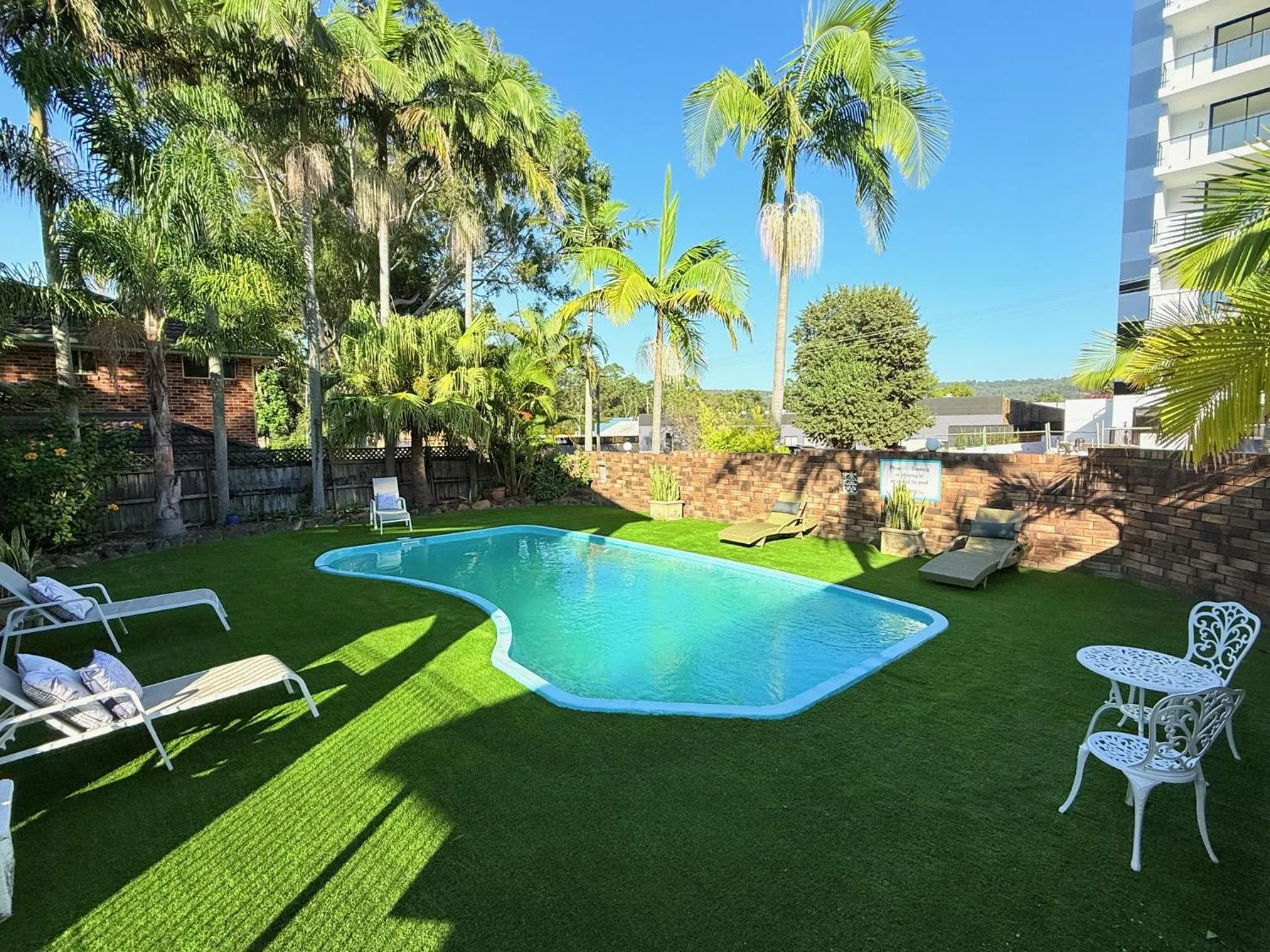 Swimming pool in Gosford Palms Motor Inn