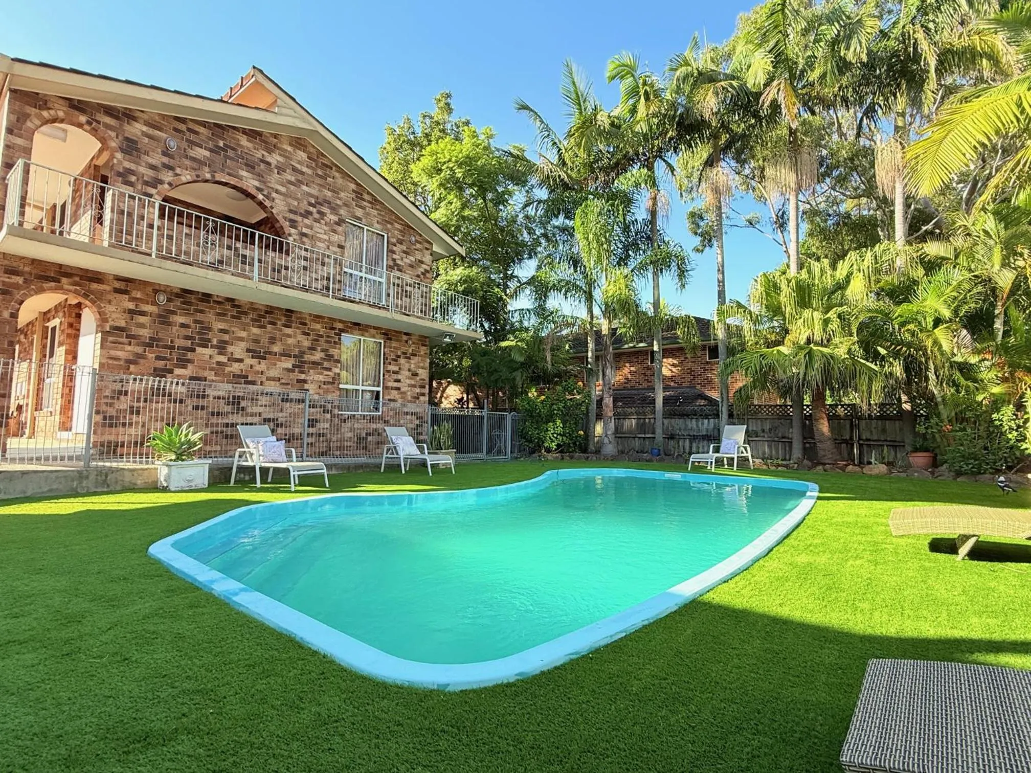 Swimming pool in Gosford Palms Motor Inn