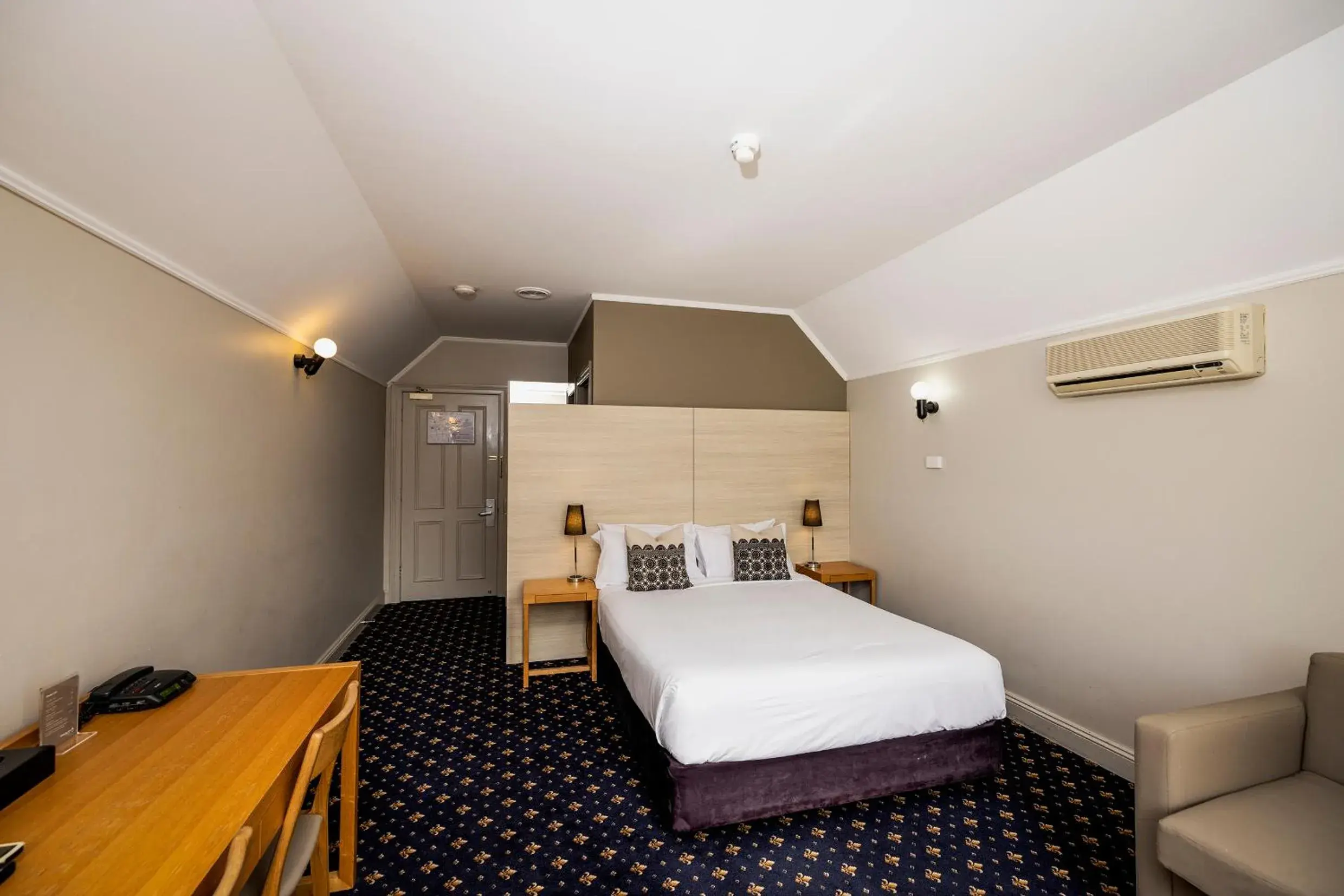 Bed in Sovereign Hill Hotel Bed in Sovereign Hill Hotel