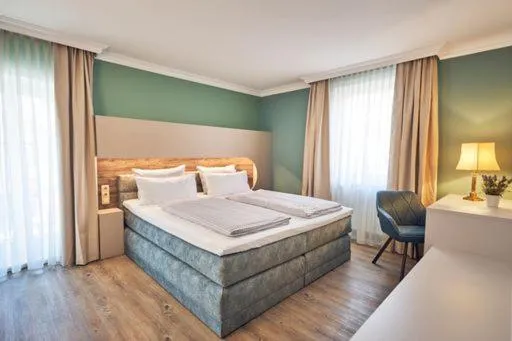 Bed in Hotel Starnberger See