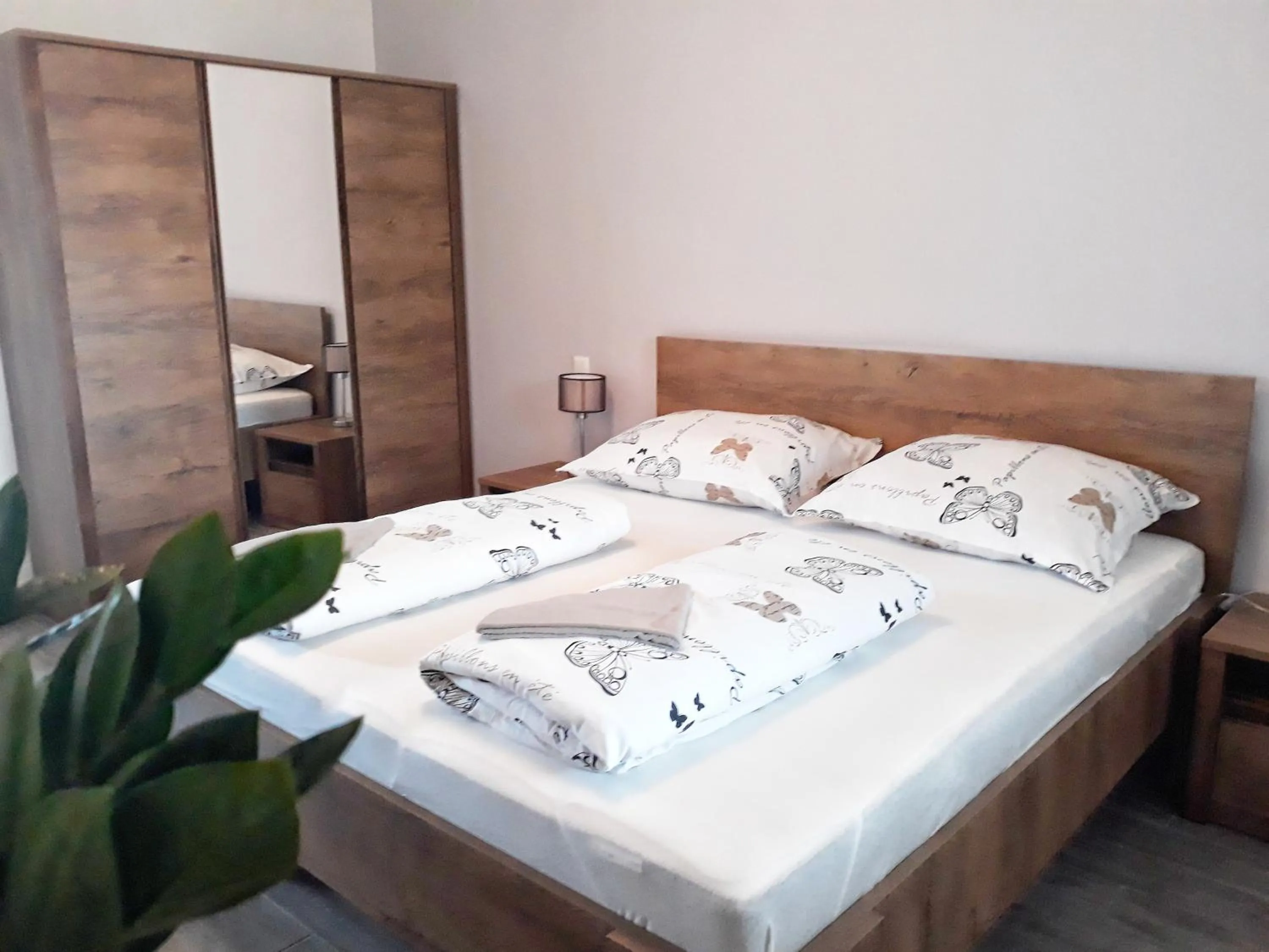 Bedroom, Bed in Cosy Holiday Apartment Keszthely