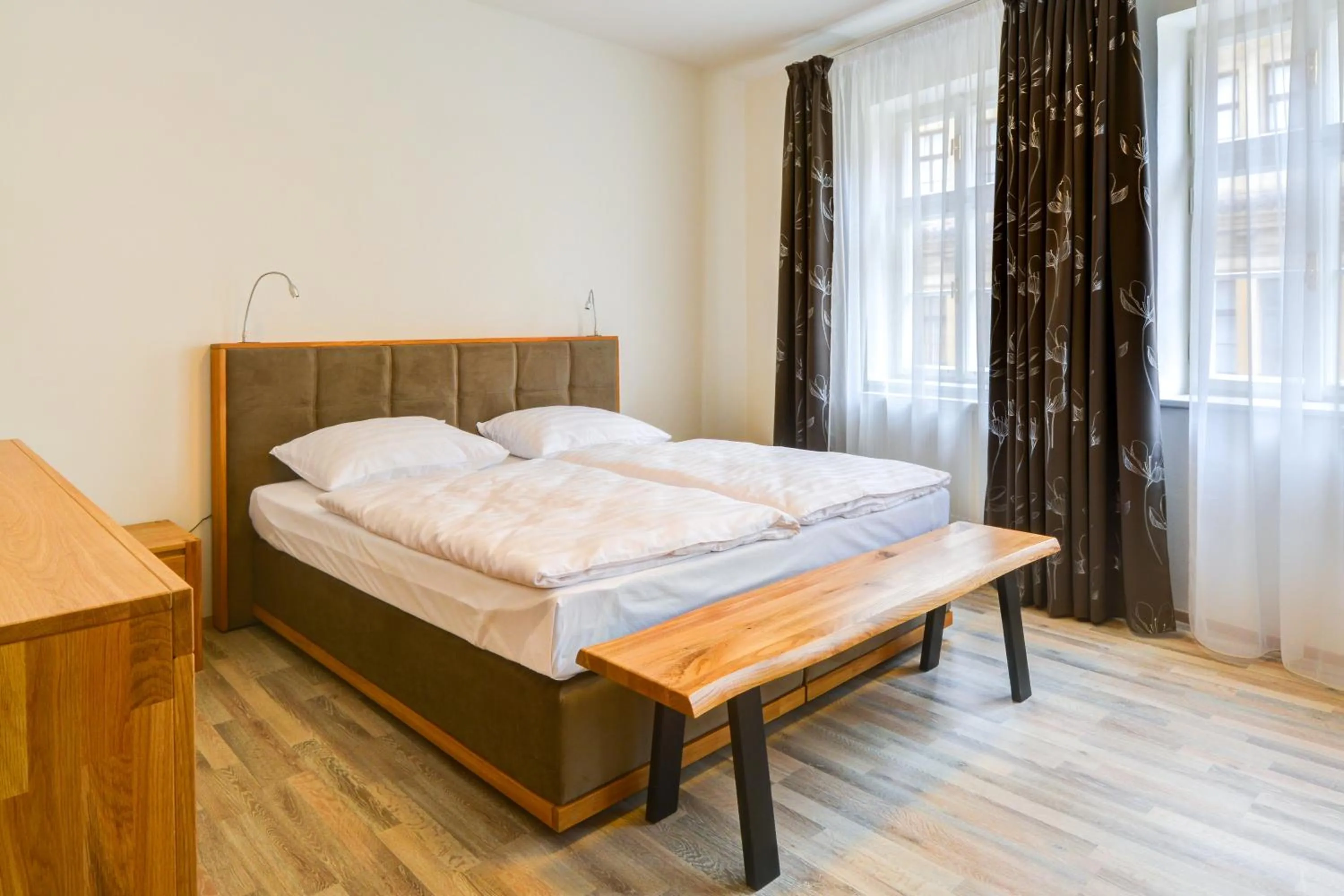 Bed in Historic Centre Aparthotel X