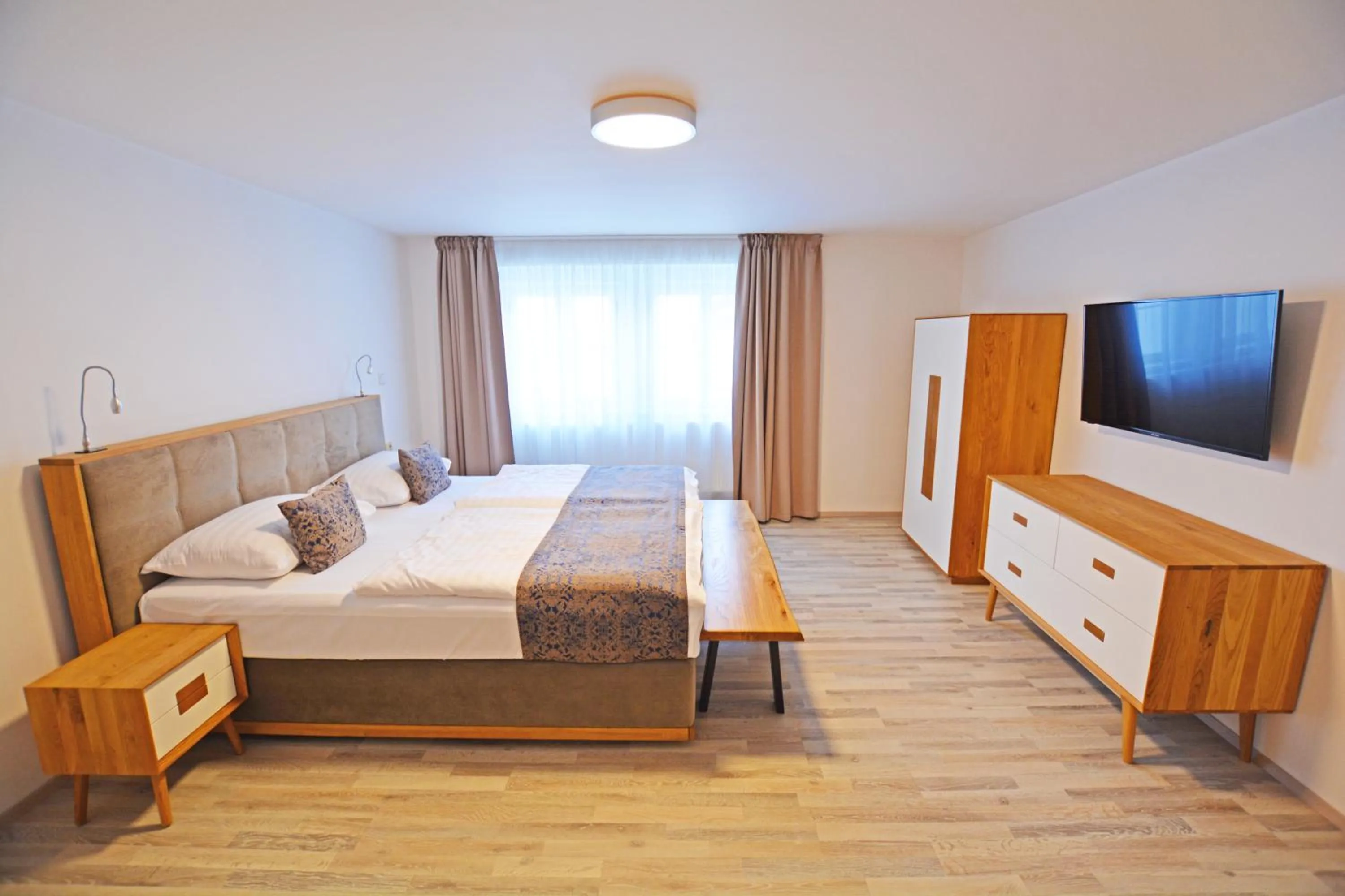 Photo of the whole room, Bed in Historic Centre Aparthotel X