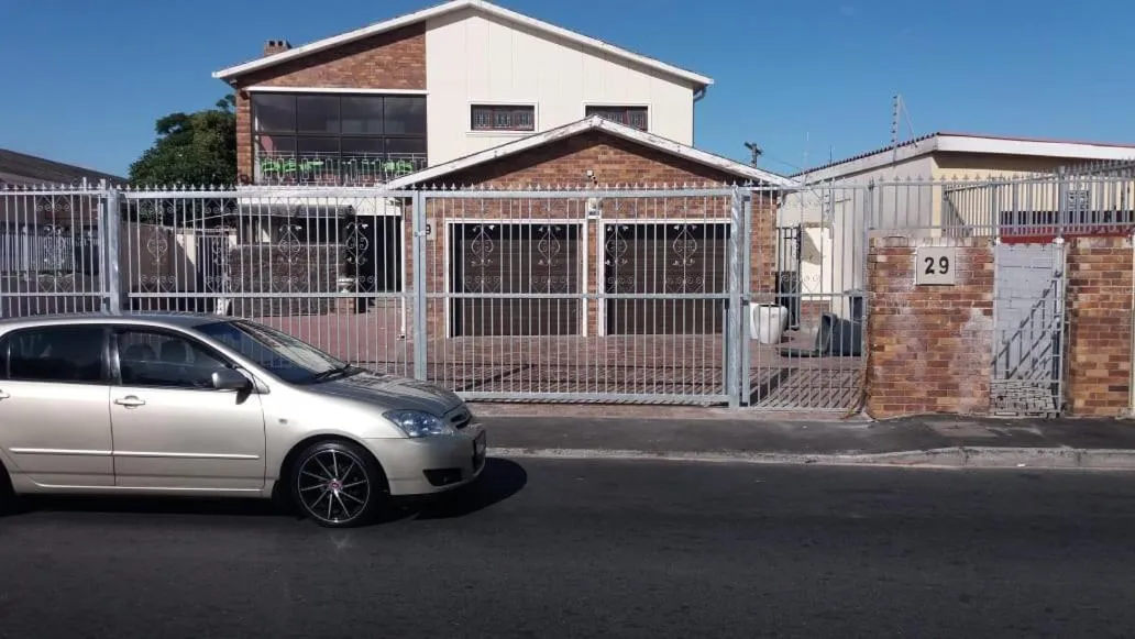 Property building in ST@Y-1-BnB