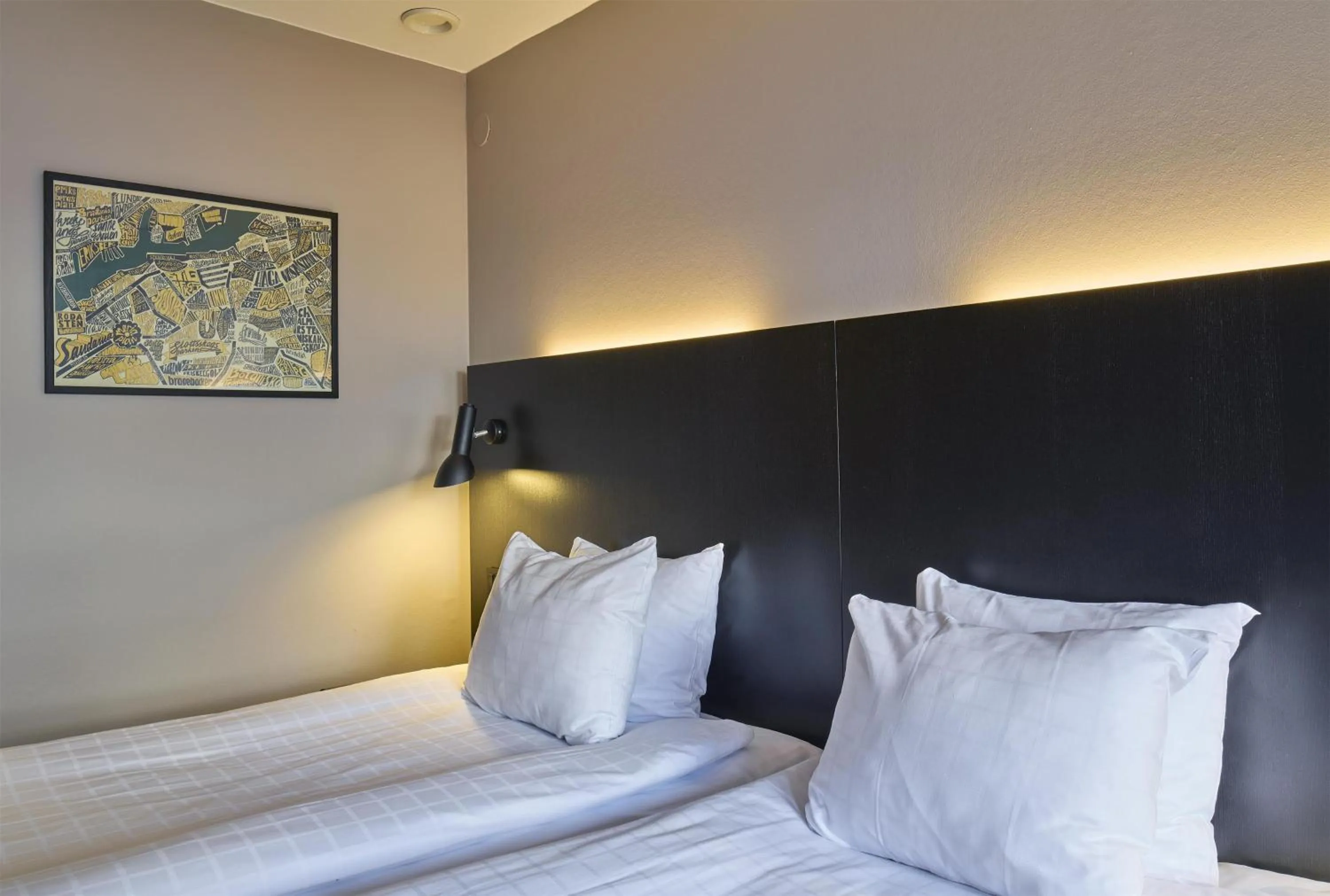 Bedroom, Bed in Scandic Europa