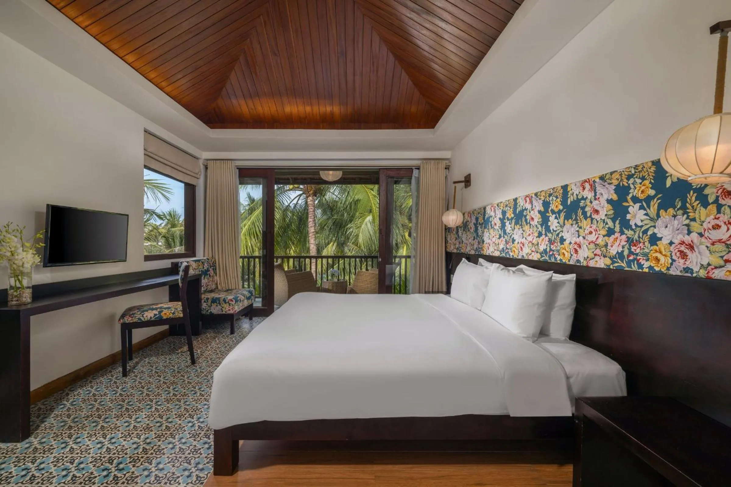 Bed in Emerald Hoi An Riverside Resort