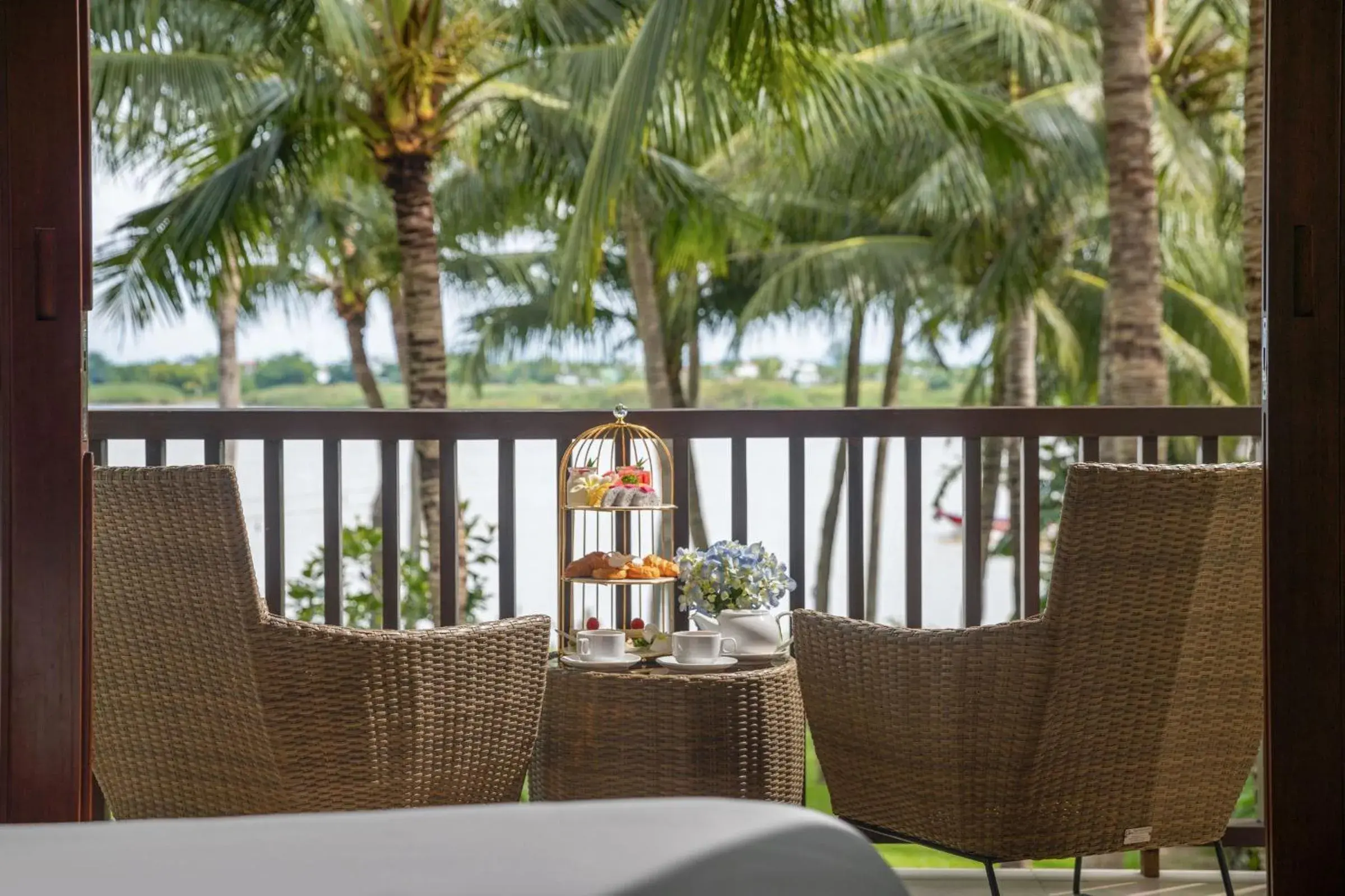 Restaurant/places to eat in Emerald Hoi An Riverside Resort Restaurant/places to eat in Emerald Hoi An Riverside Resort