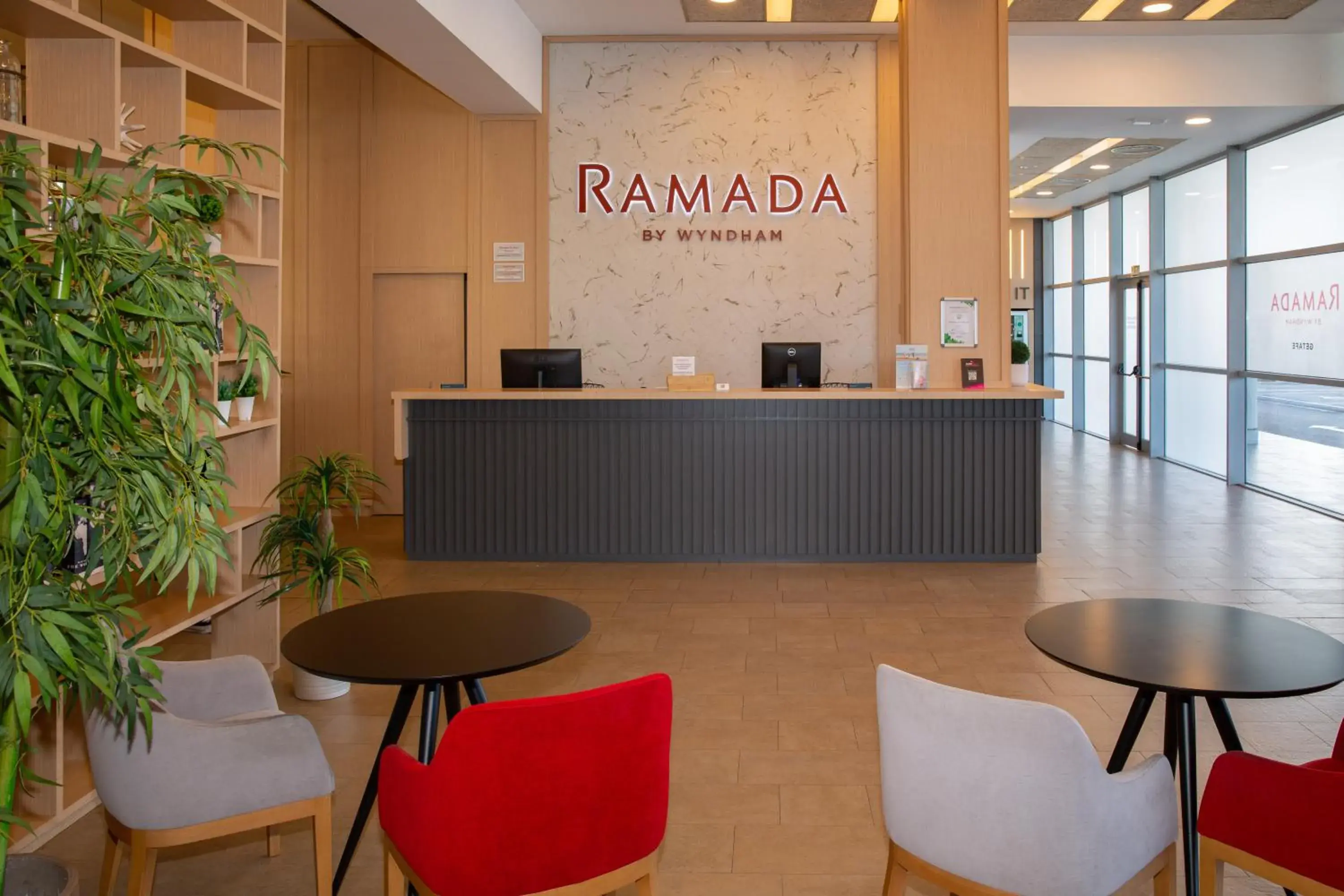 Lobby or reception in Ramada by Wyndham Madrid Getafe Lobby or reception in Ramada by Wyndham Madrid Getafe