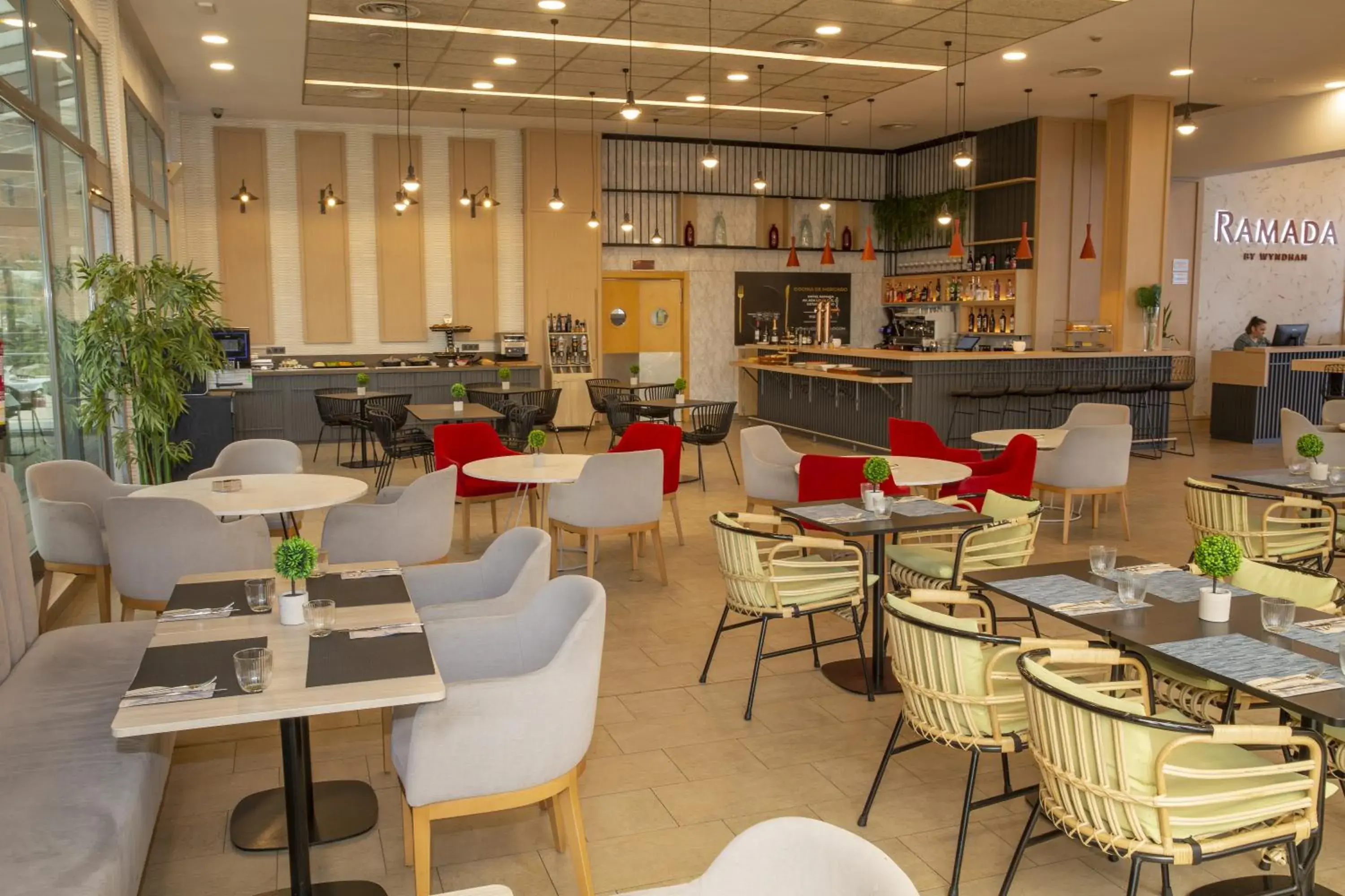 Restaurant/places to eat in Ramada by Wyndham Madrid Getafe Restaurant/places to eat in Ramada by Wyndham Madrid Getafe