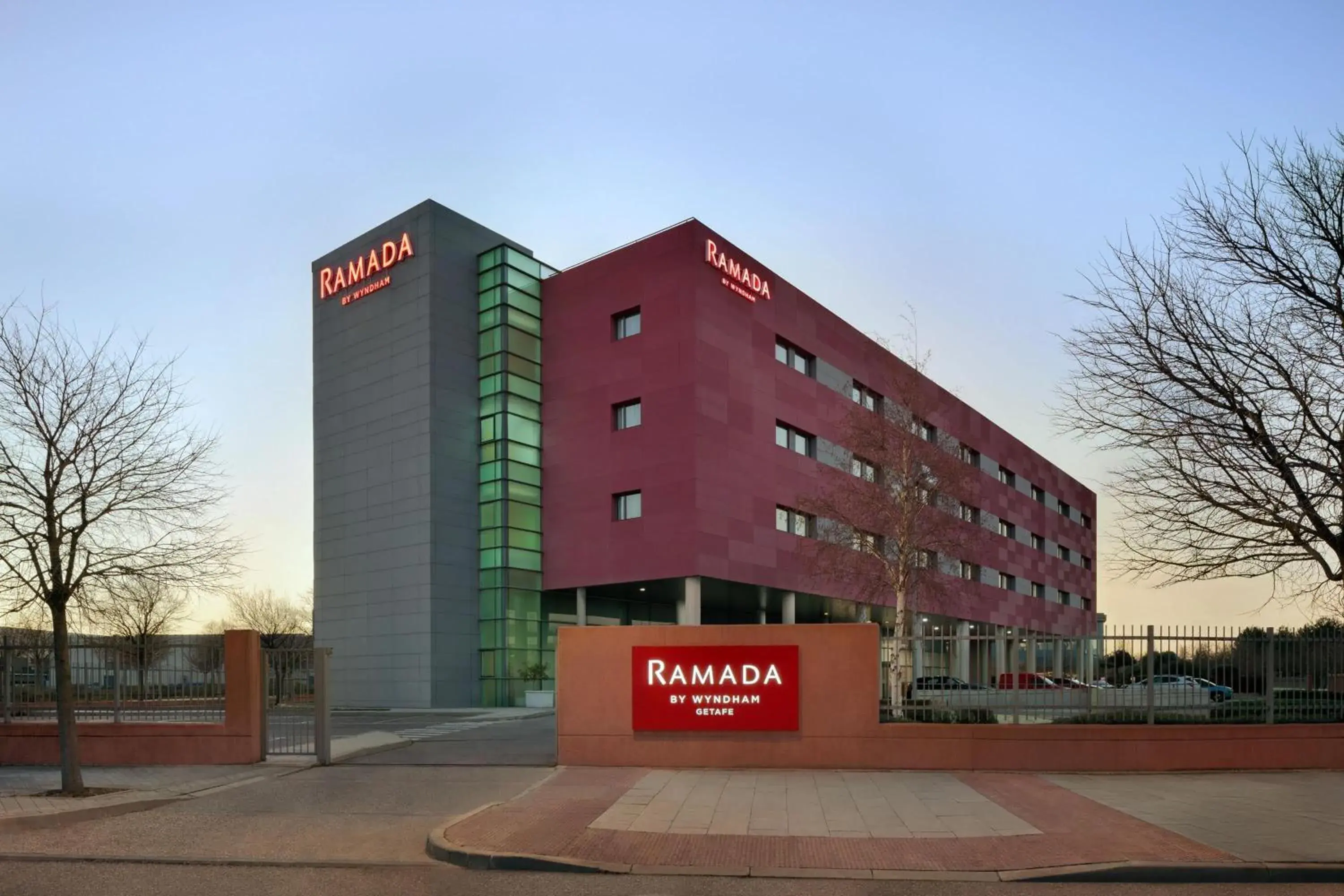Property building in Ramada by Wyndham Madrid Getafe Property building in Ramada by Wyndham Madrid Getafe