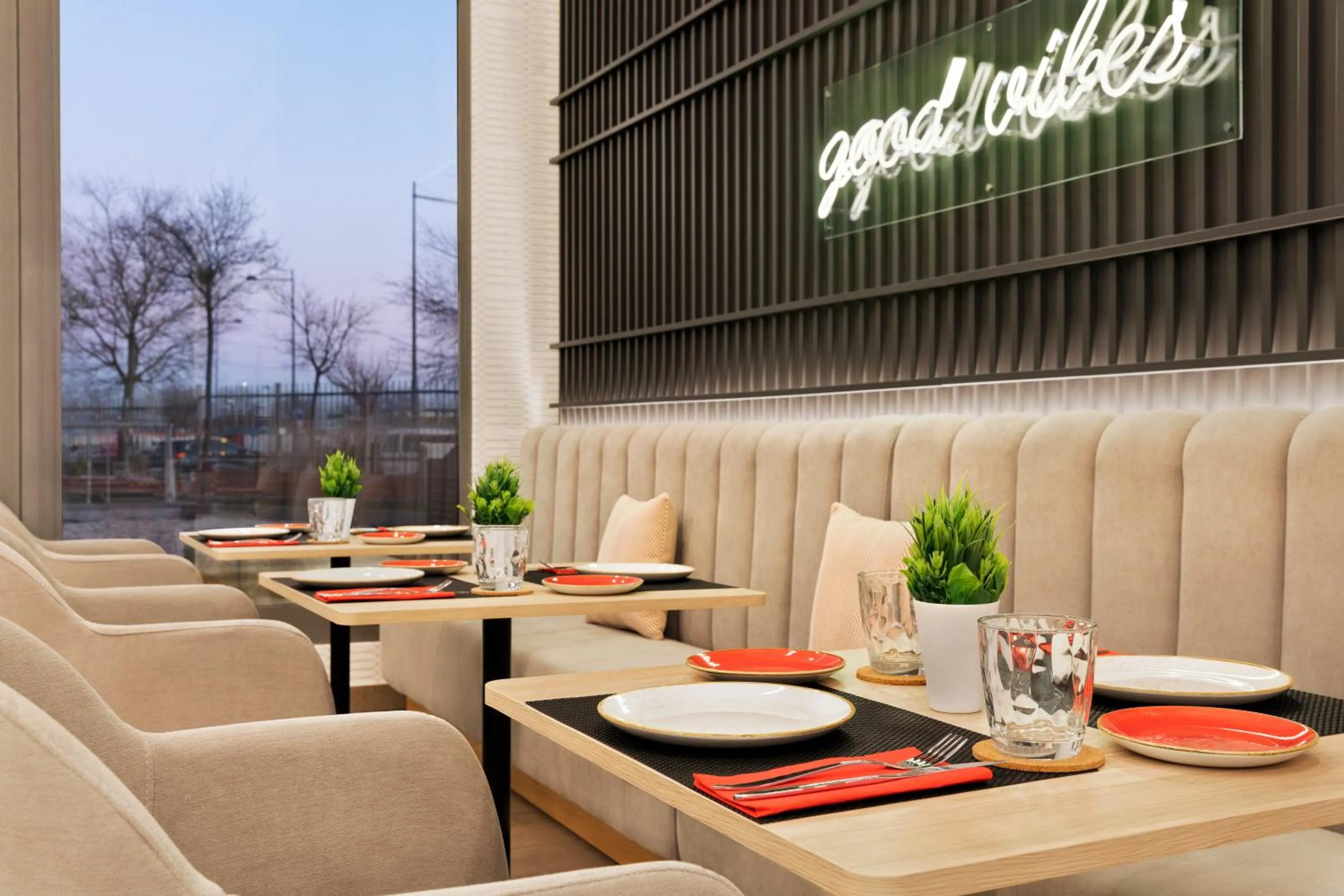 Restaurant/places to eat in Ramada by Wyndham Madrid Getafe