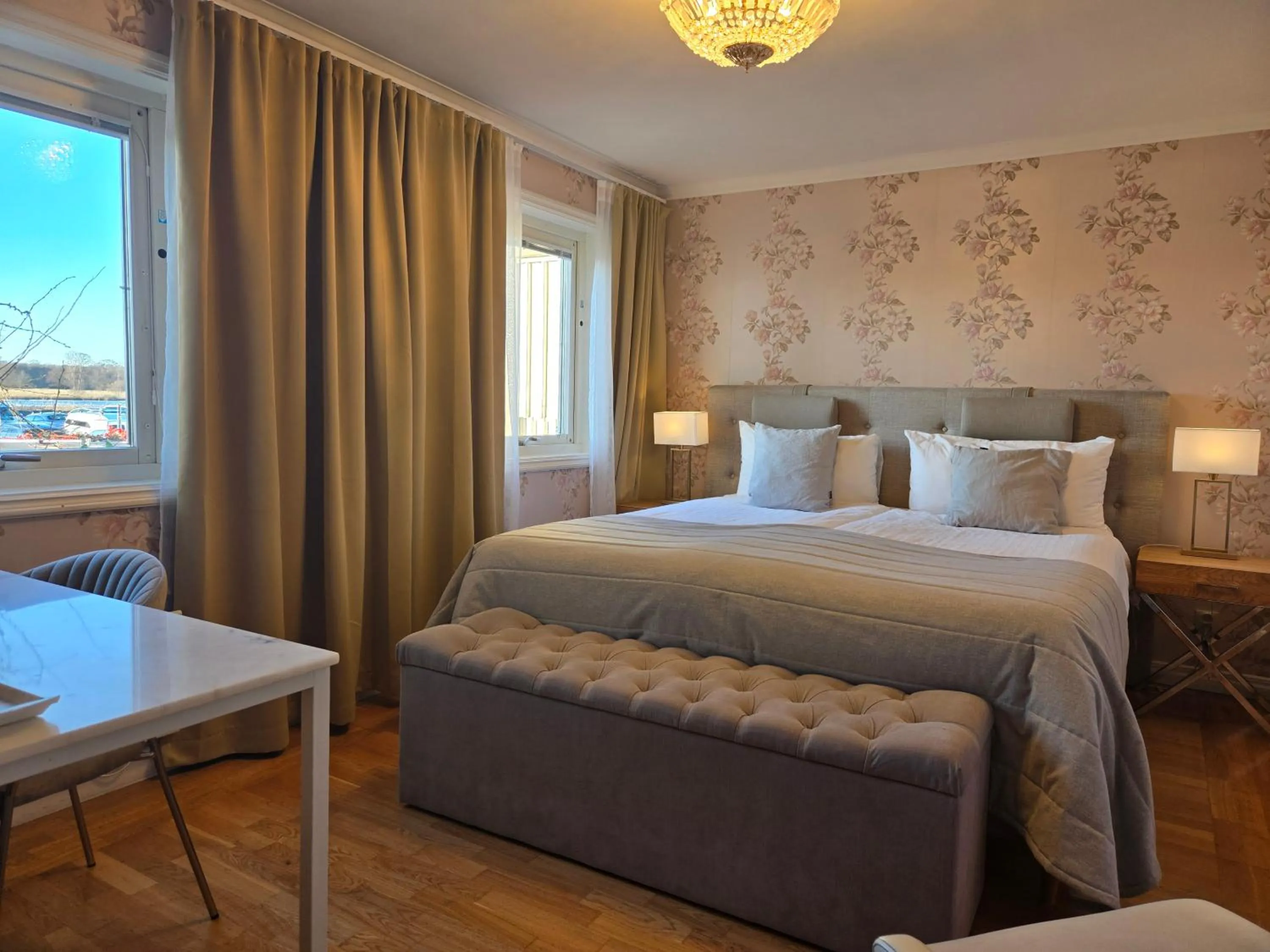 Bed in Vänerport Lakefront Hotell