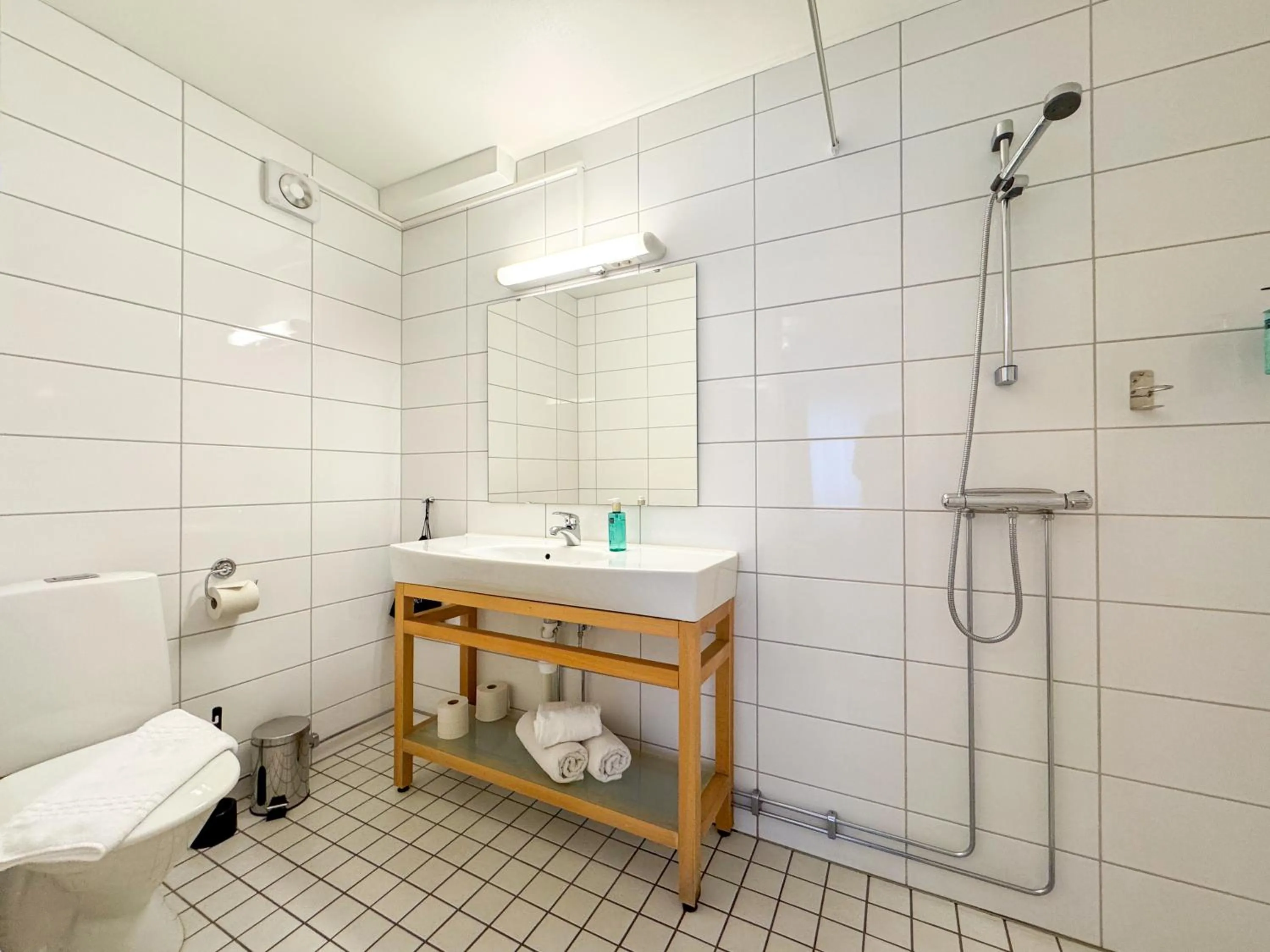 Vänerport Lakefront Hotell