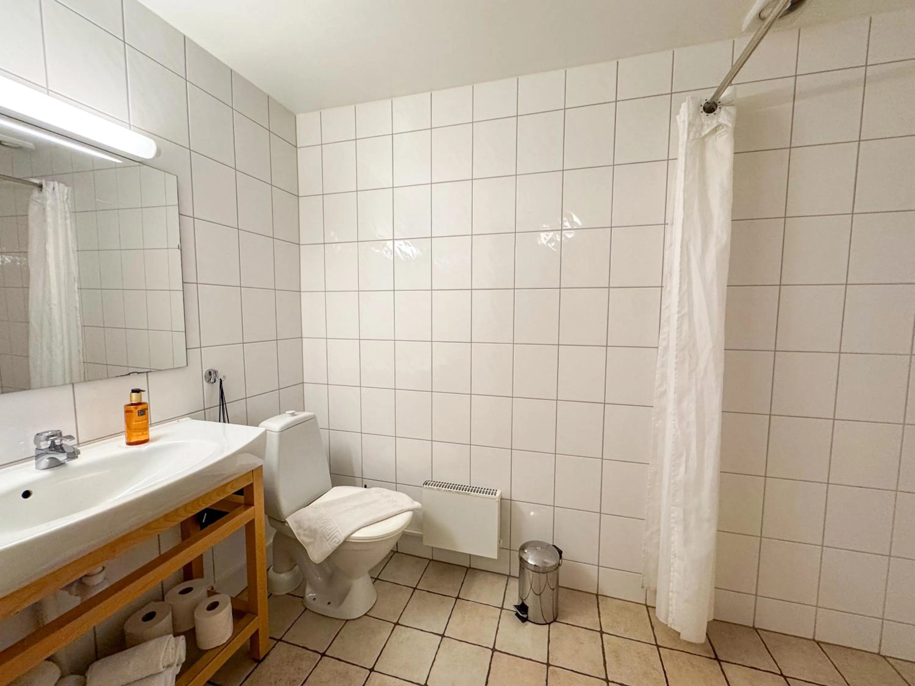 Vänerport Lakefront Hotell