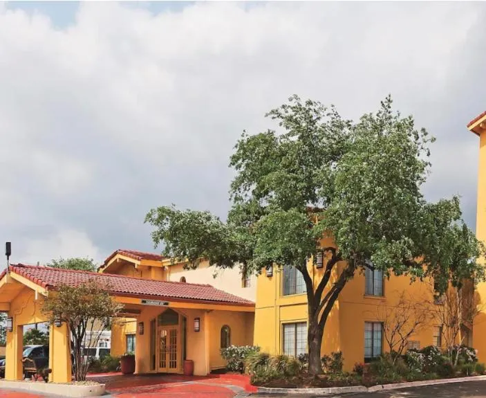 Property building in La Quinta Inn by Wyndham College Station